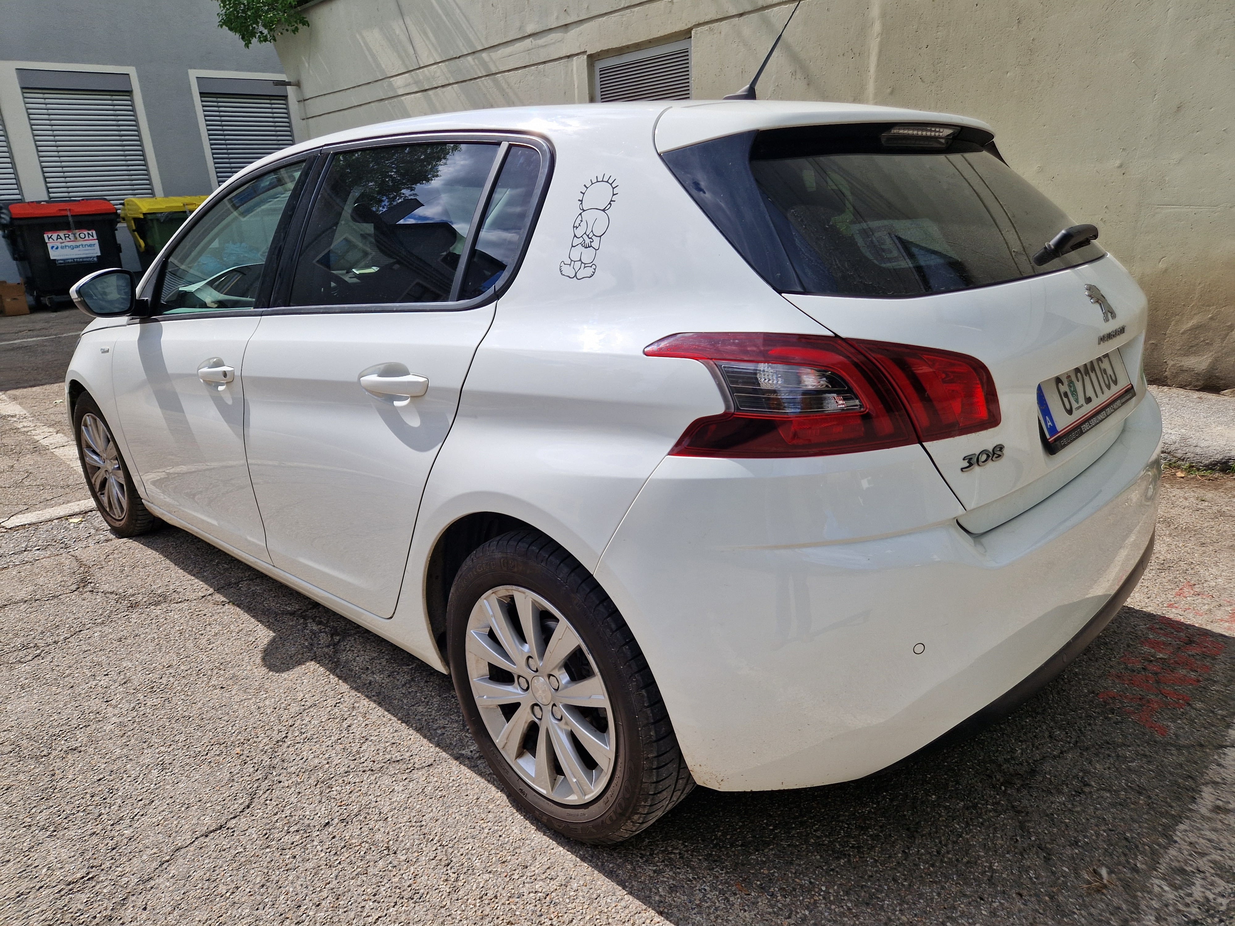 Peugeot 308 1.2 PureTech 110 Style S&S WEISS mit Navigationsgerät
