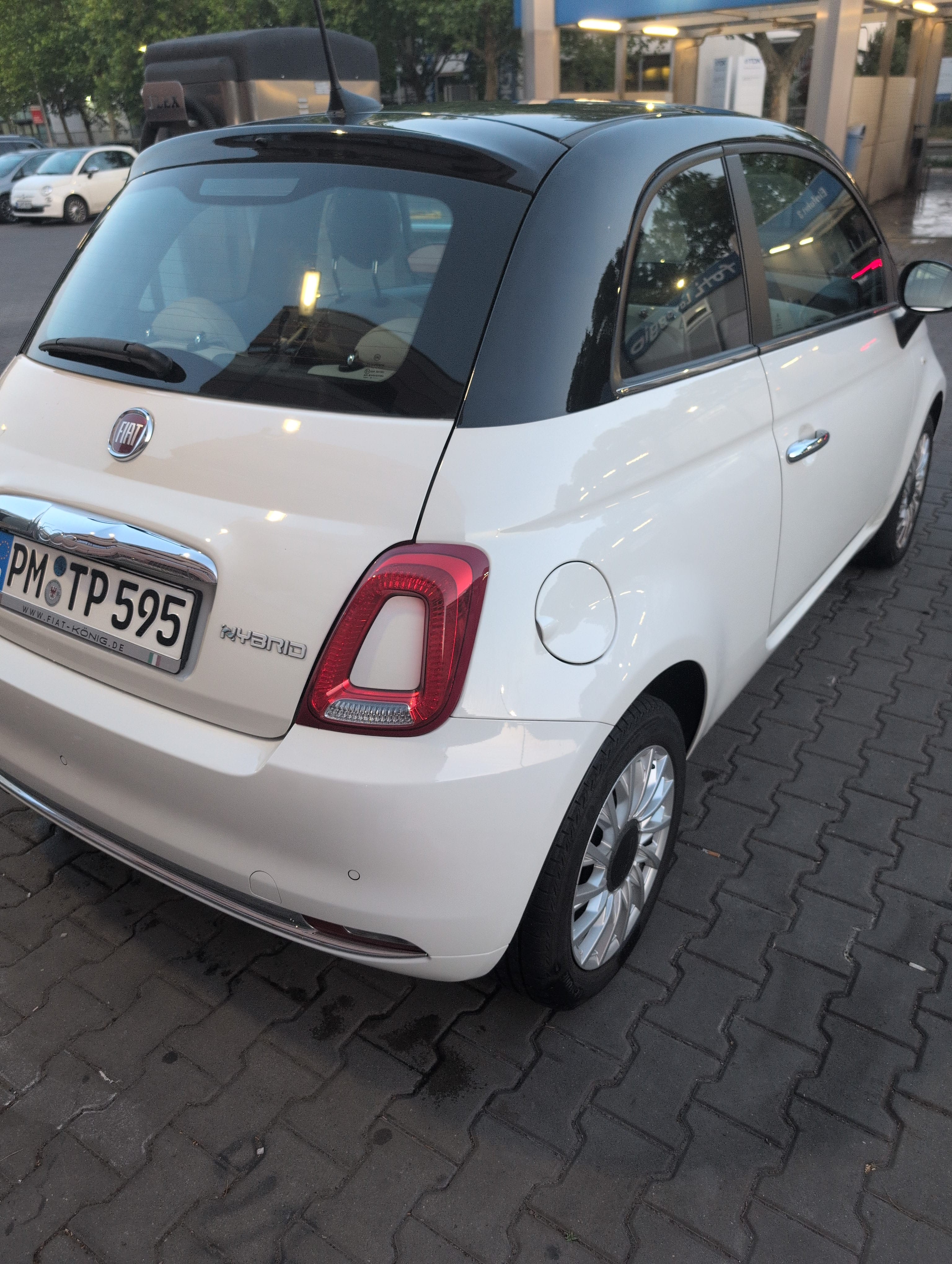 Fiat 500 Hybrid mit Apple CarPlay