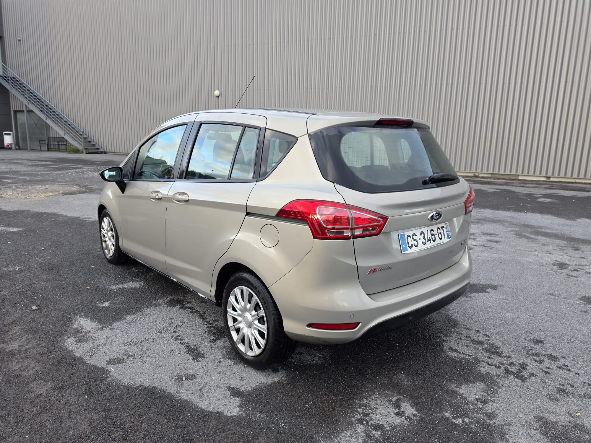 Ford B-Max Possible de vous livrer le véhicule a votre domicile. avec Climatisation