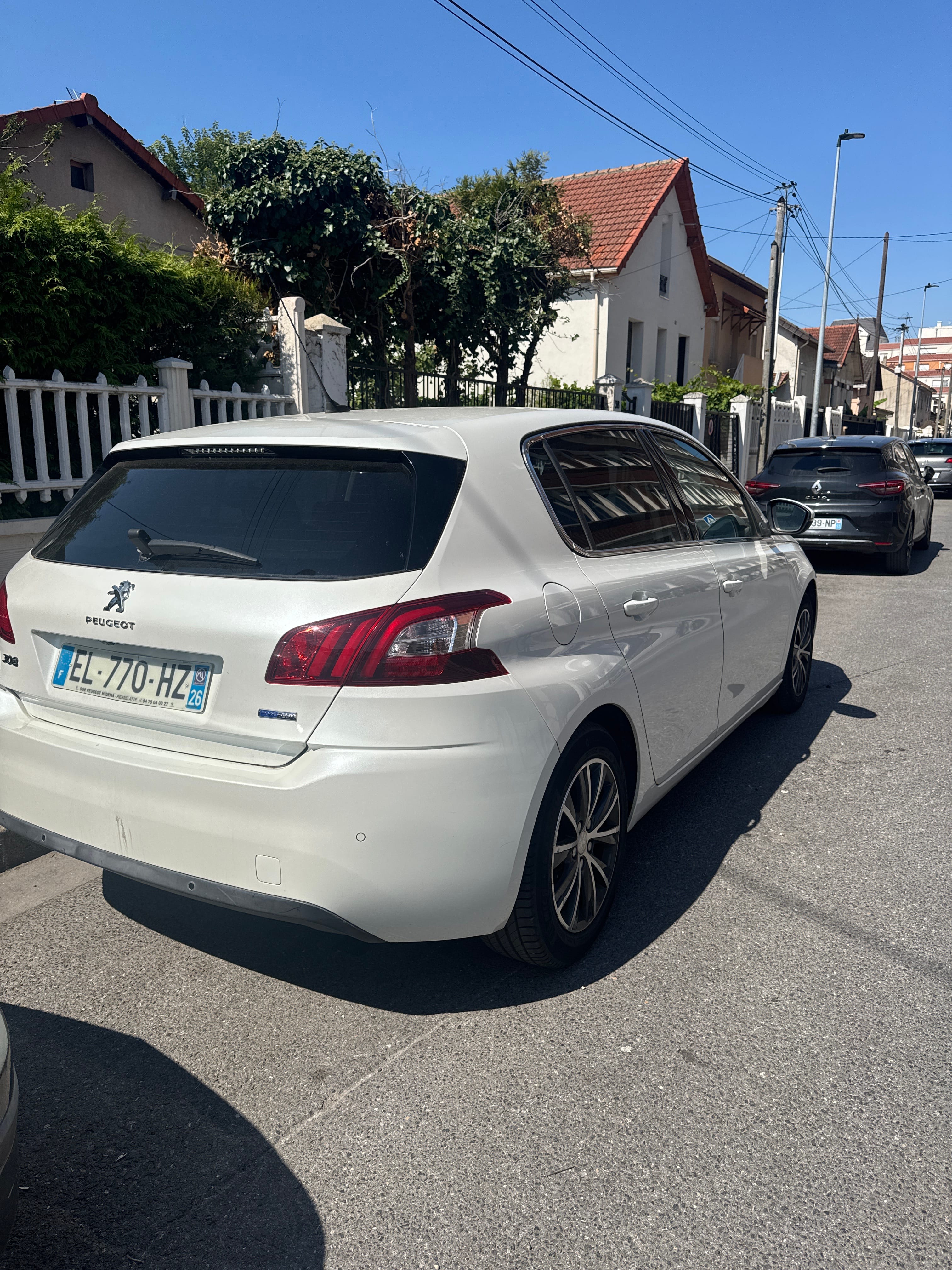 Peugeot 308 avec GPS