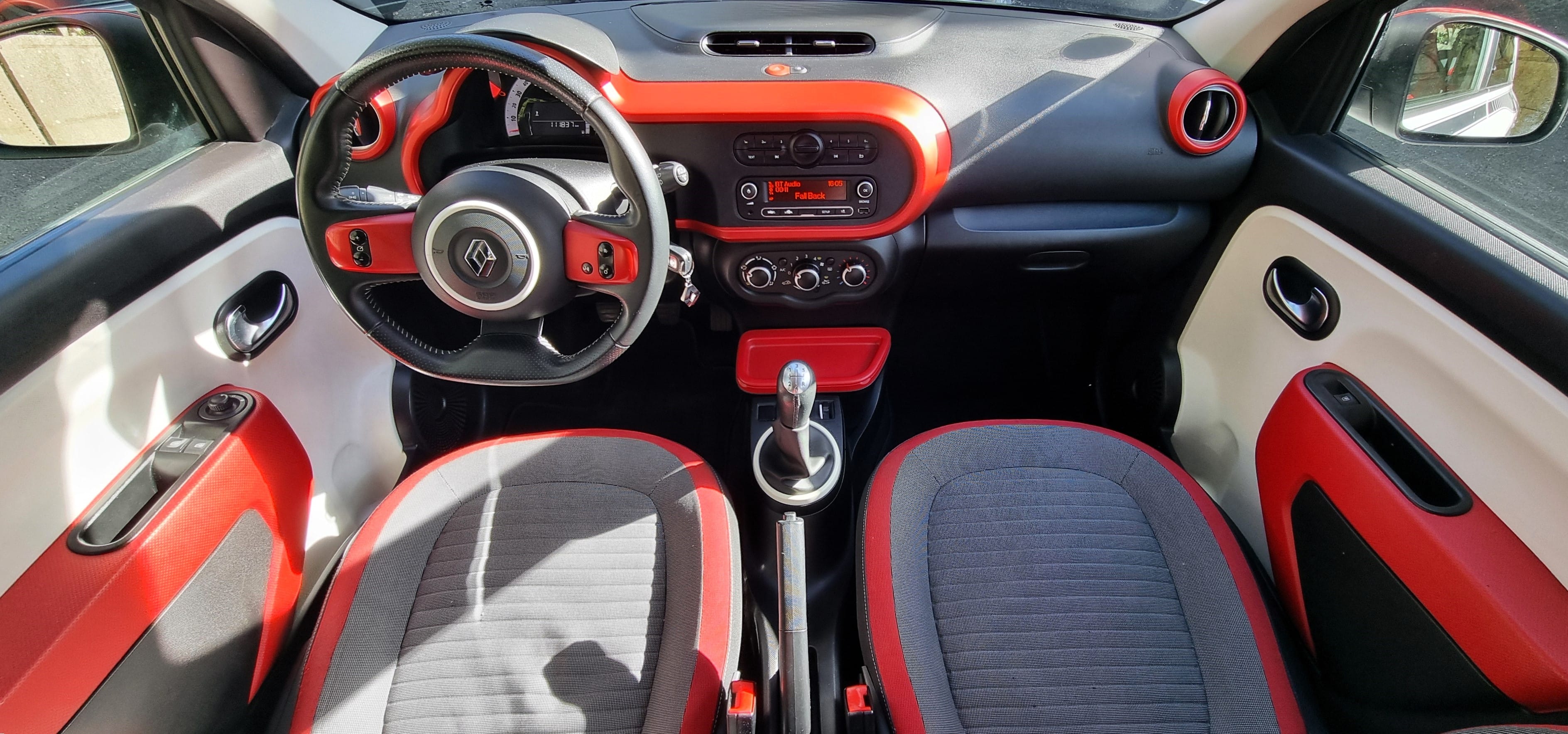 Renault Twingo III 1.0 sce 70 ch avec Entrée audio / iPod