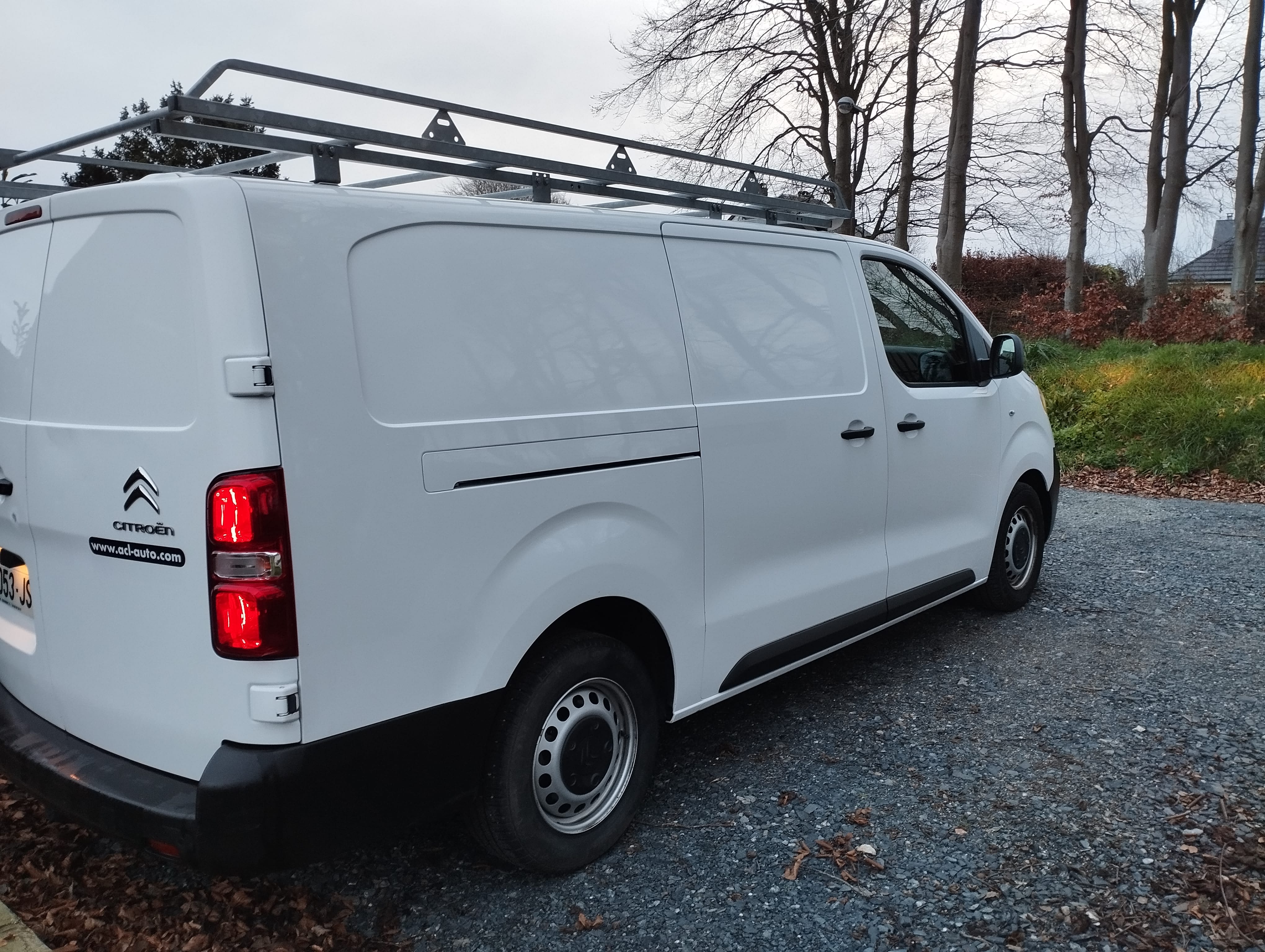 Citroen Jumpy 2.0 HDI 150cv XL (galerie / attelage) avec Climatisation