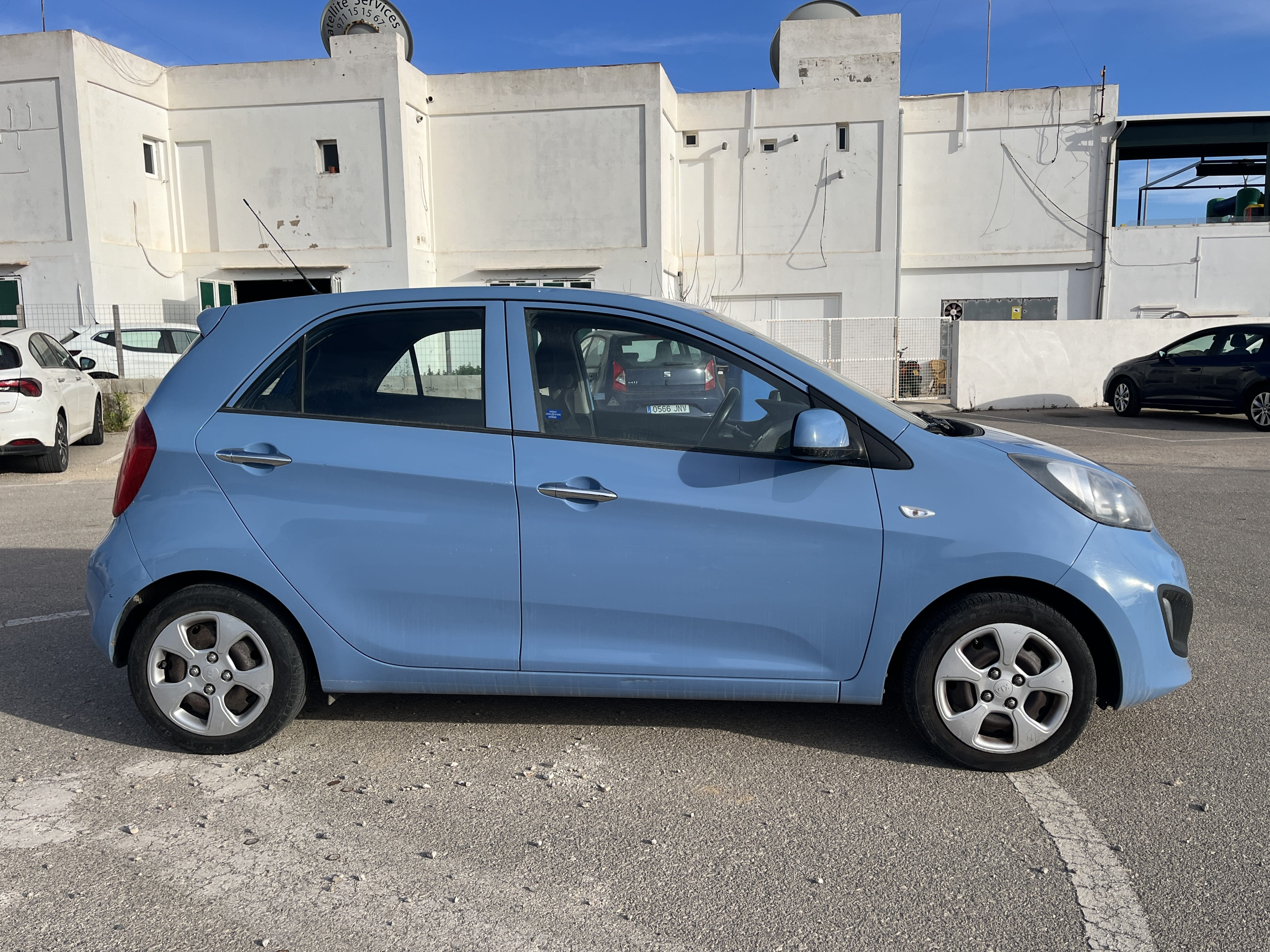 Kia Picanto con Aire acondicionado