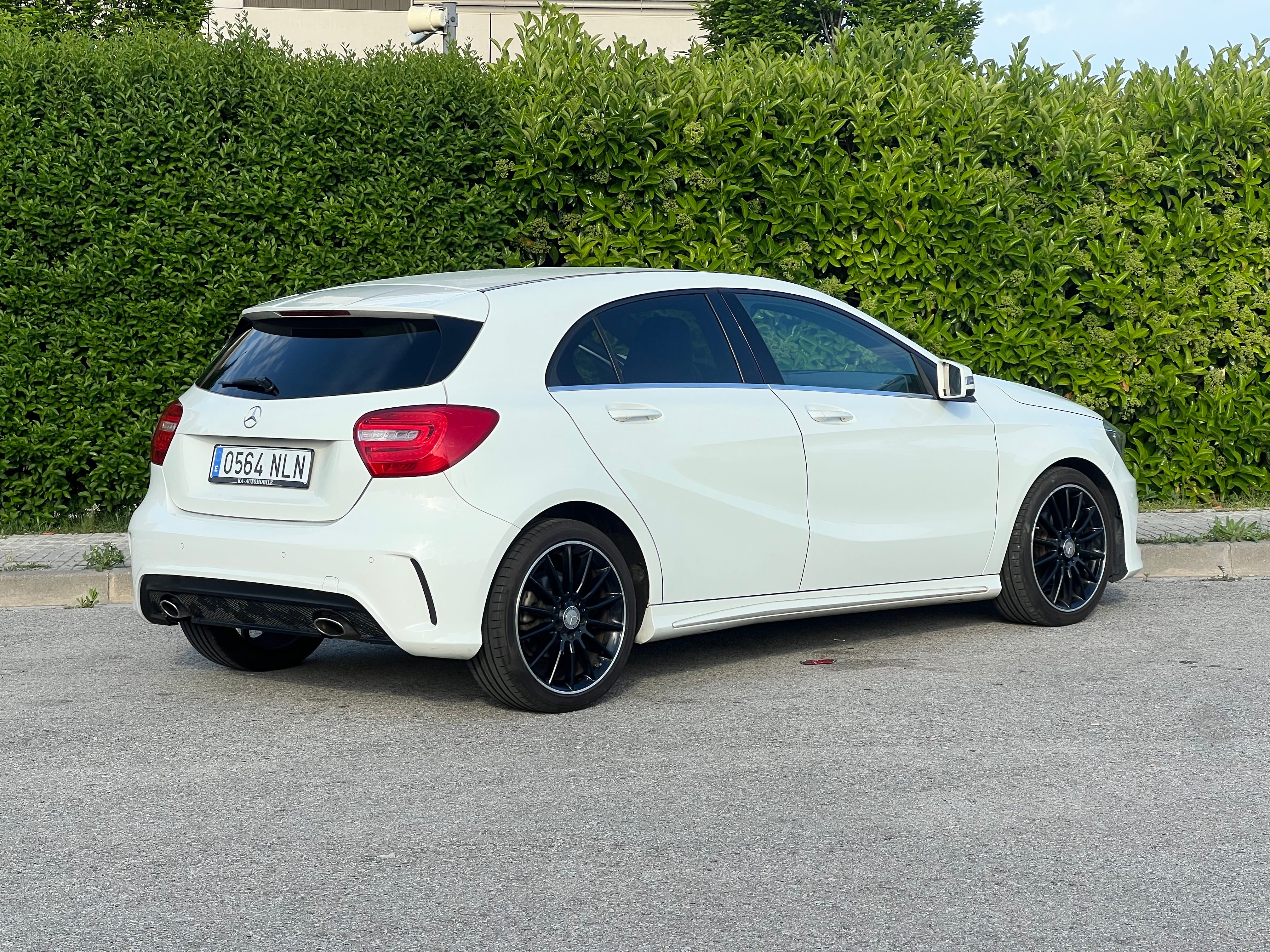Mercedes-Benz Clase A A 220 mit Navigationsgerät