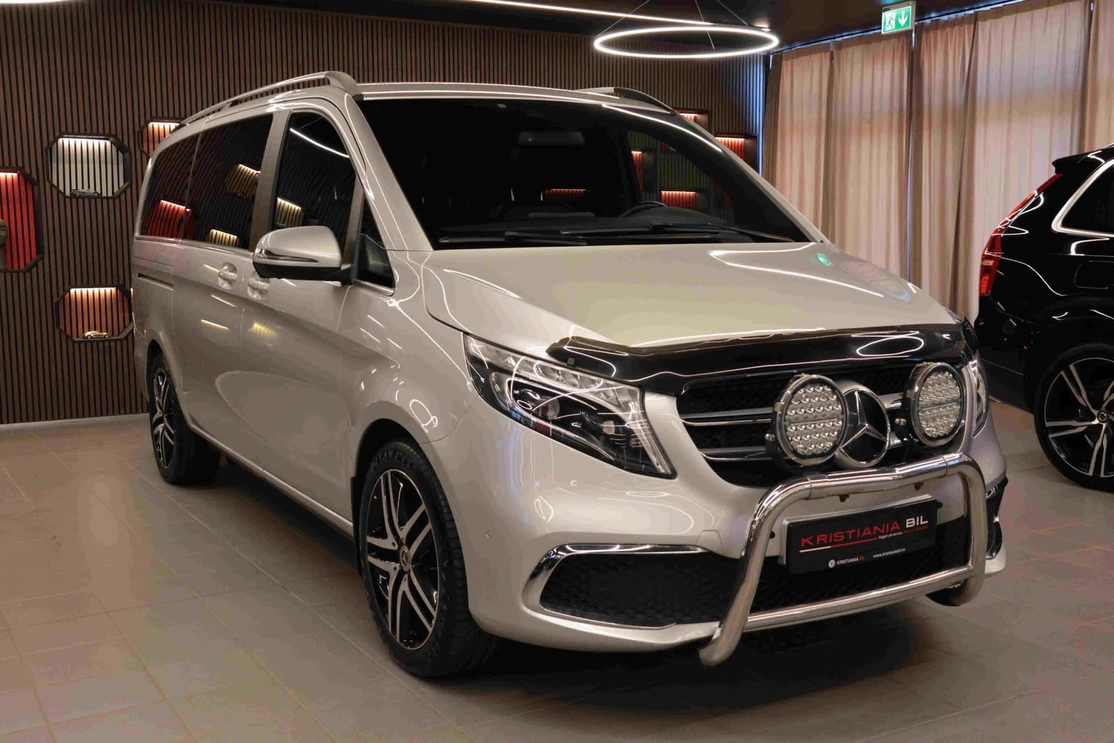 Mercedes-Benz V-Klasse 300d, 2022, Diesel, automatisk, 6 seter