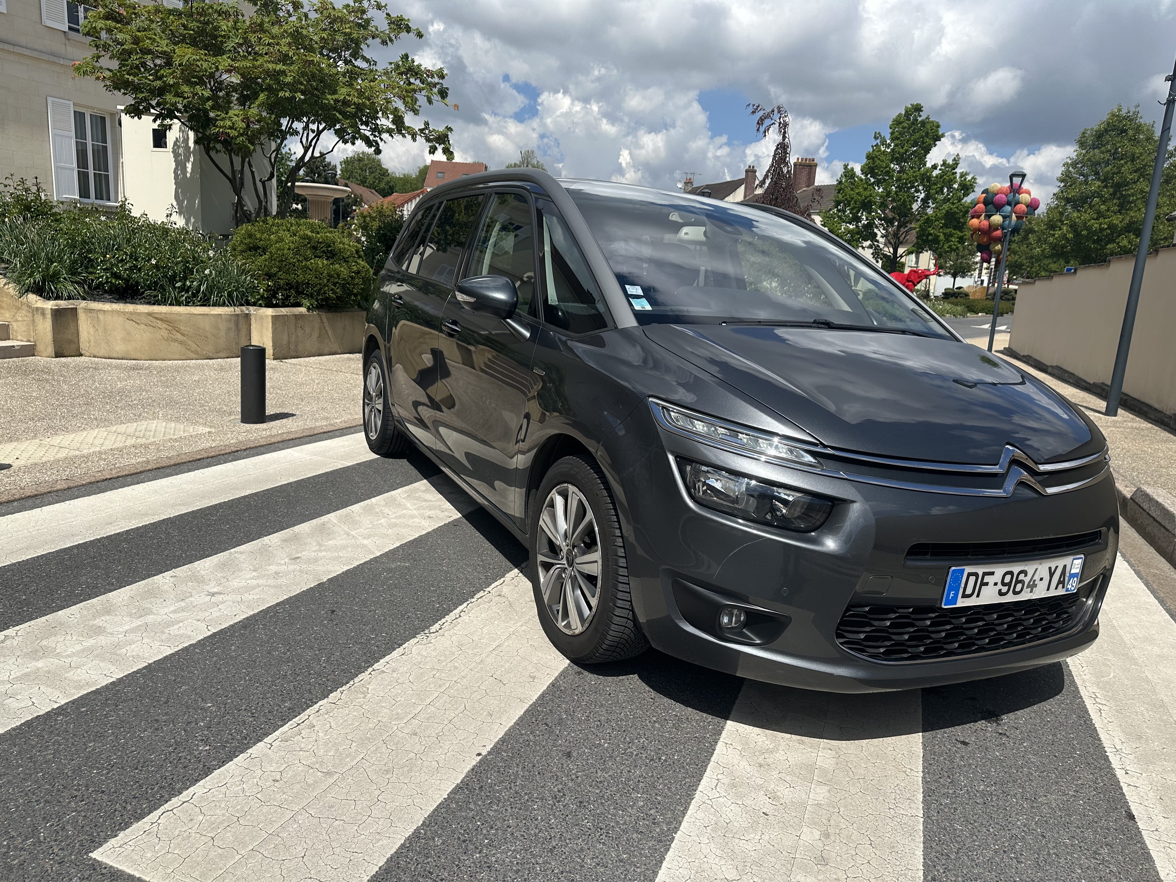 Citroen C4 Grand Spacetourer Automatique avec GPS