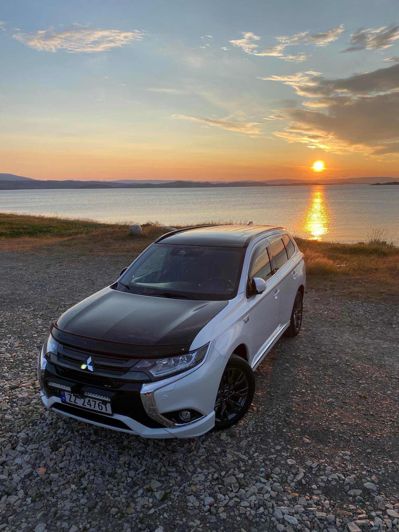 Mitsubishi Outlander PHEV SEL med Firehjulstrekk