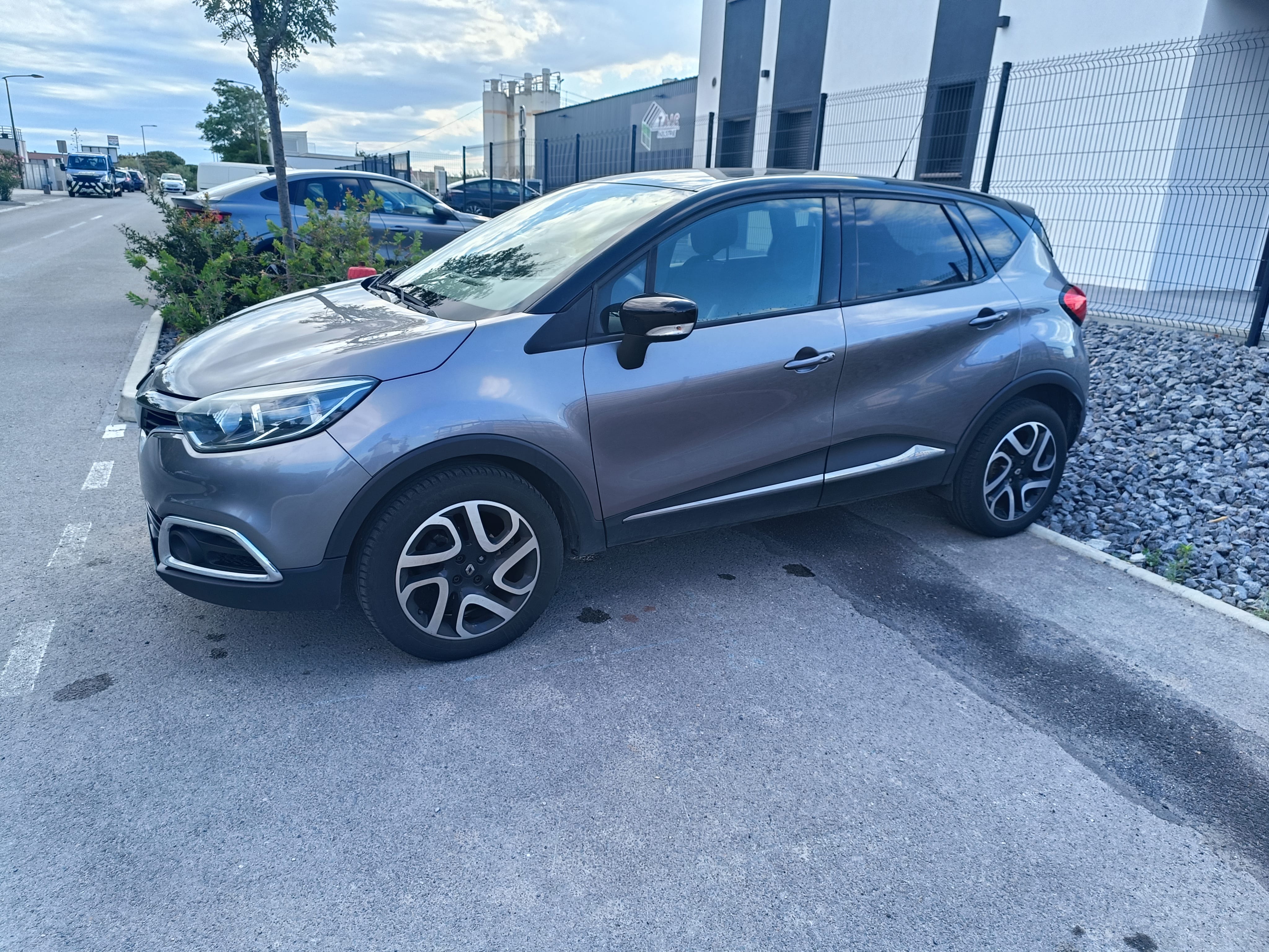 Renault Captur, 2016, Essence 98