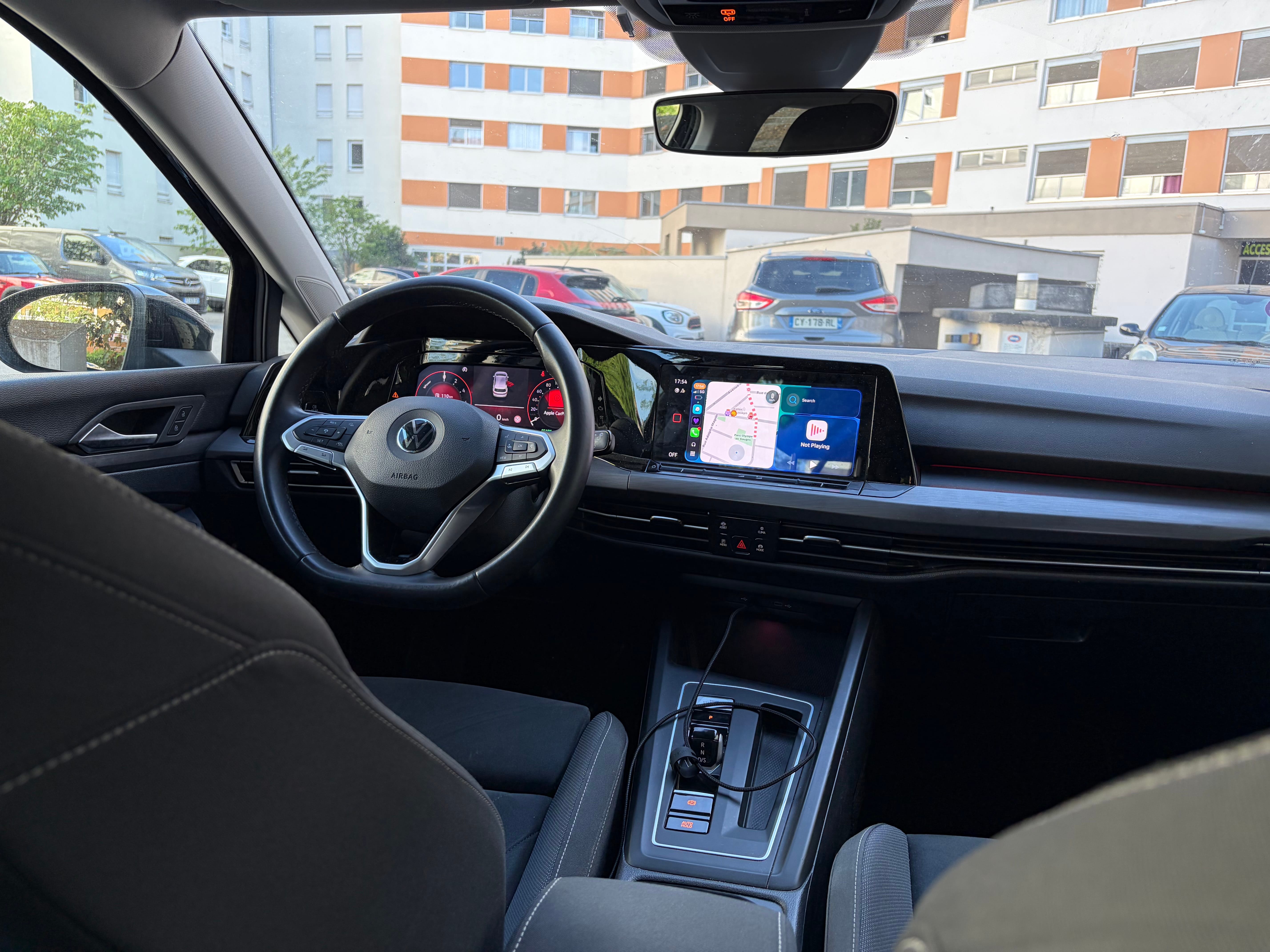 Volkswagen Golf avec GPS