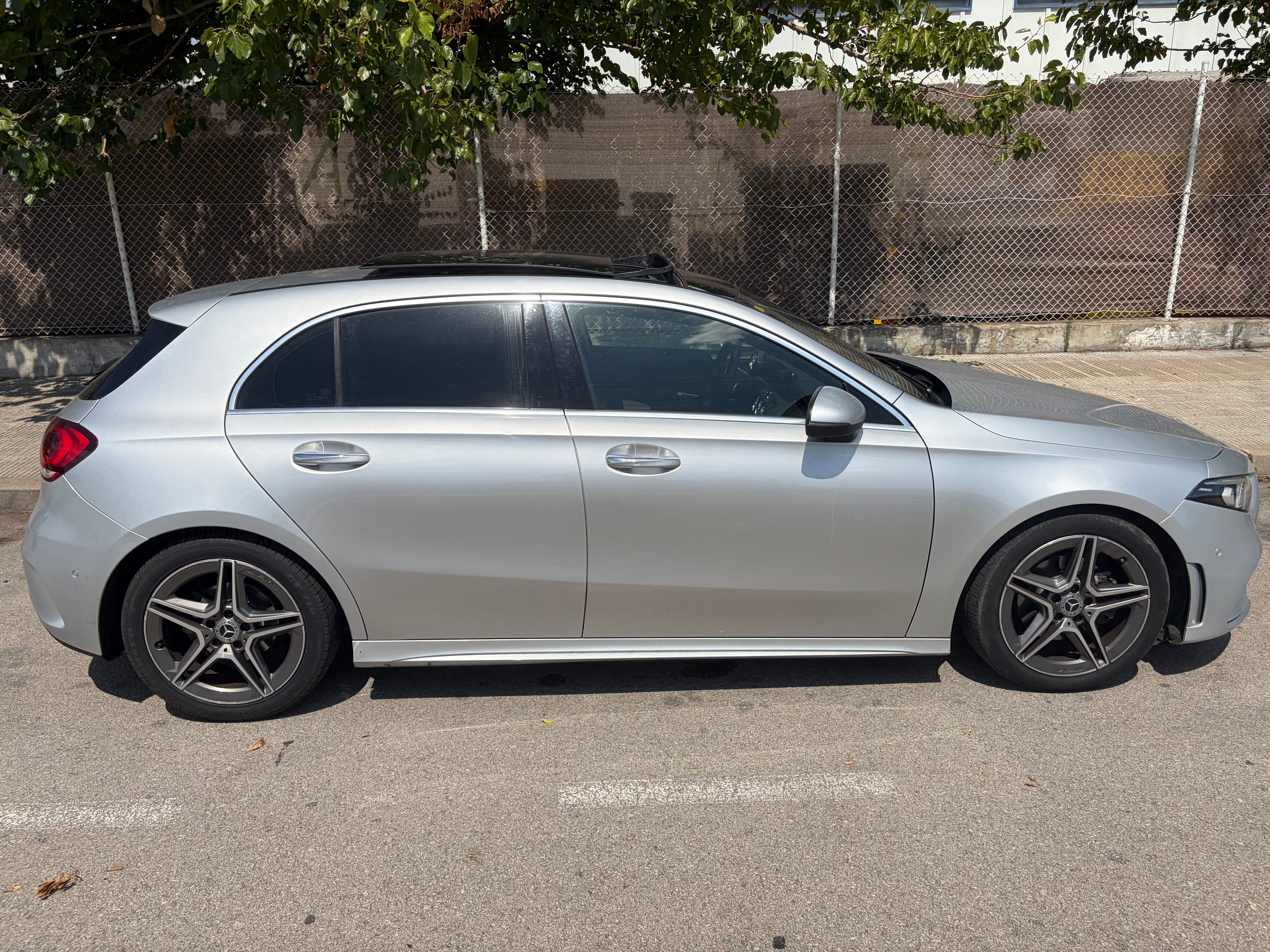 Mercedes-Benz CLA 180 con GPS