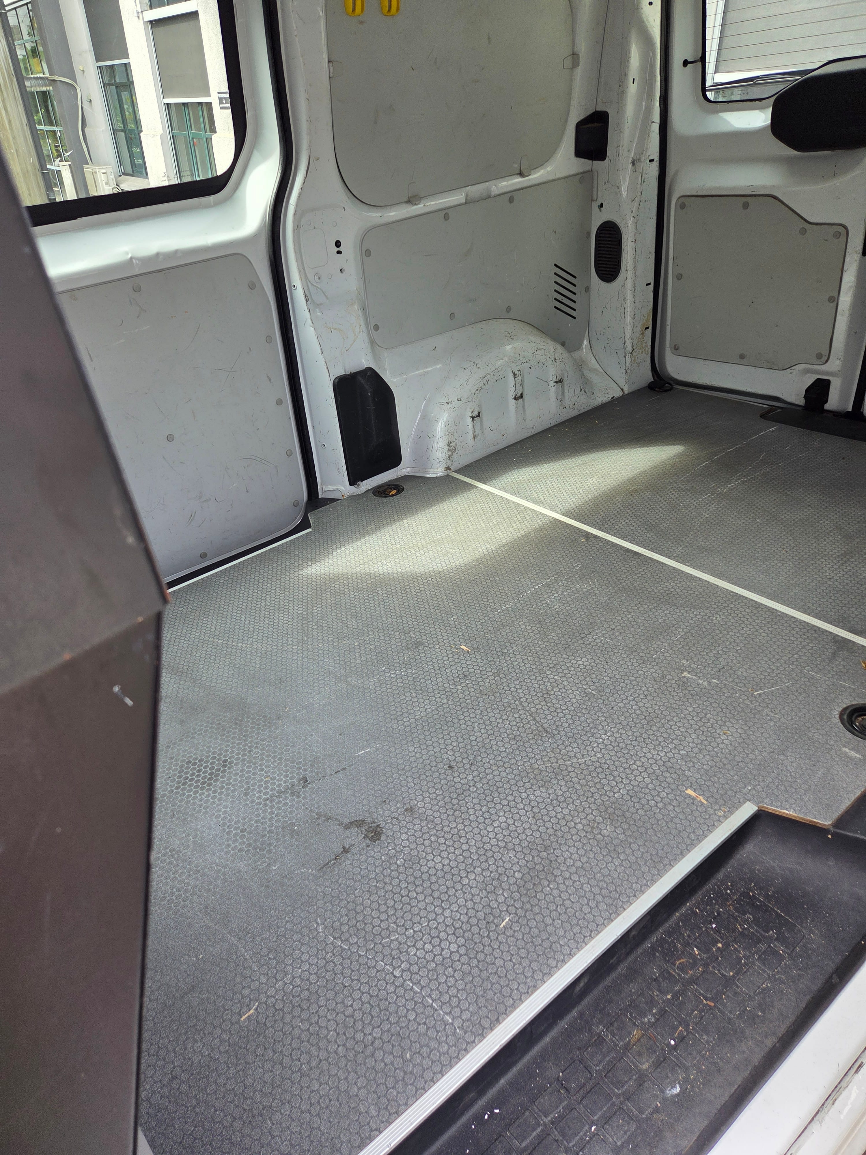 Citroen Jumpy with Snow tires