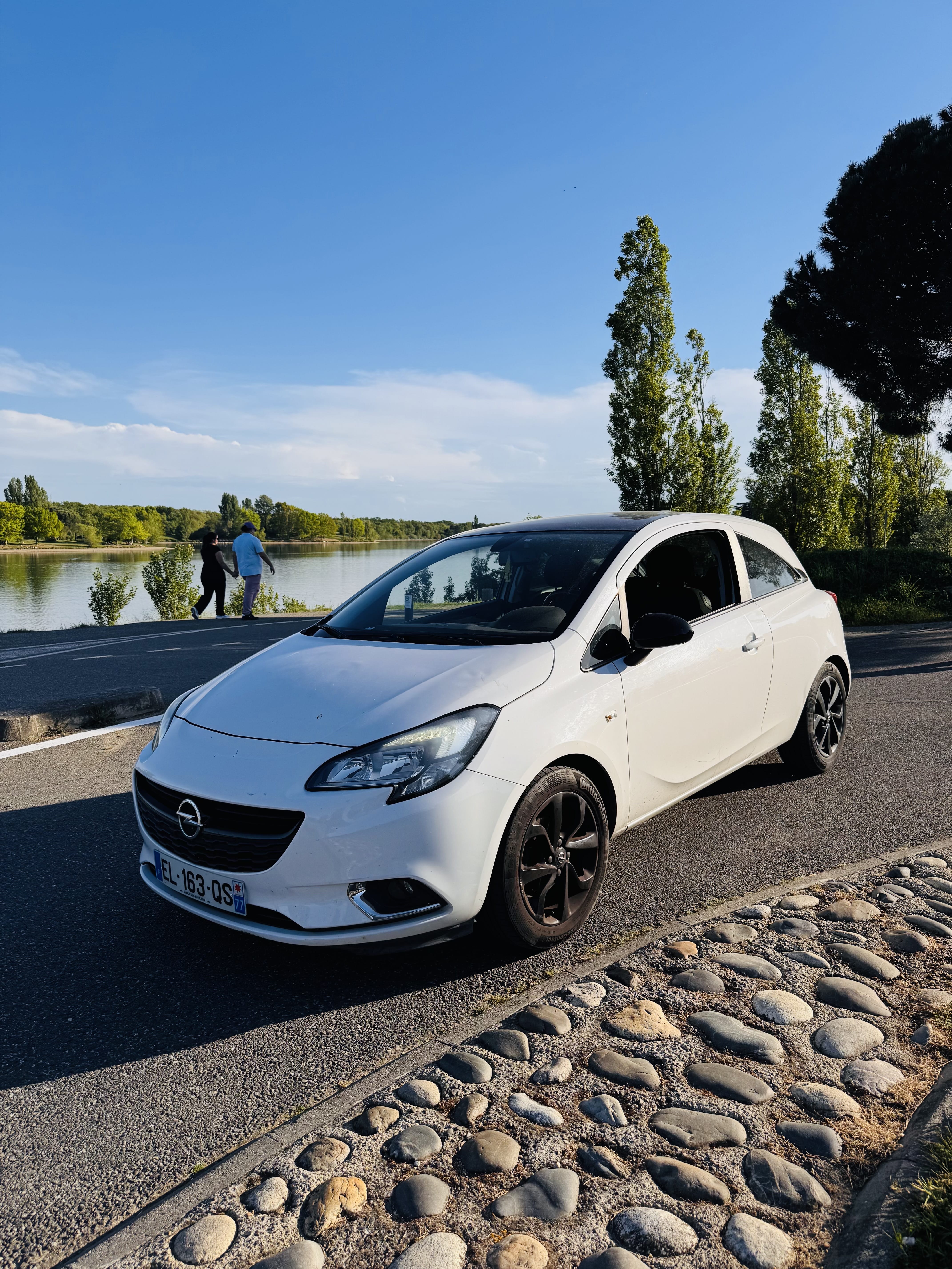 Opel Corsa avec Climatisation