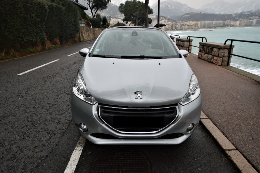 Peugeot 208 with Air conditioning