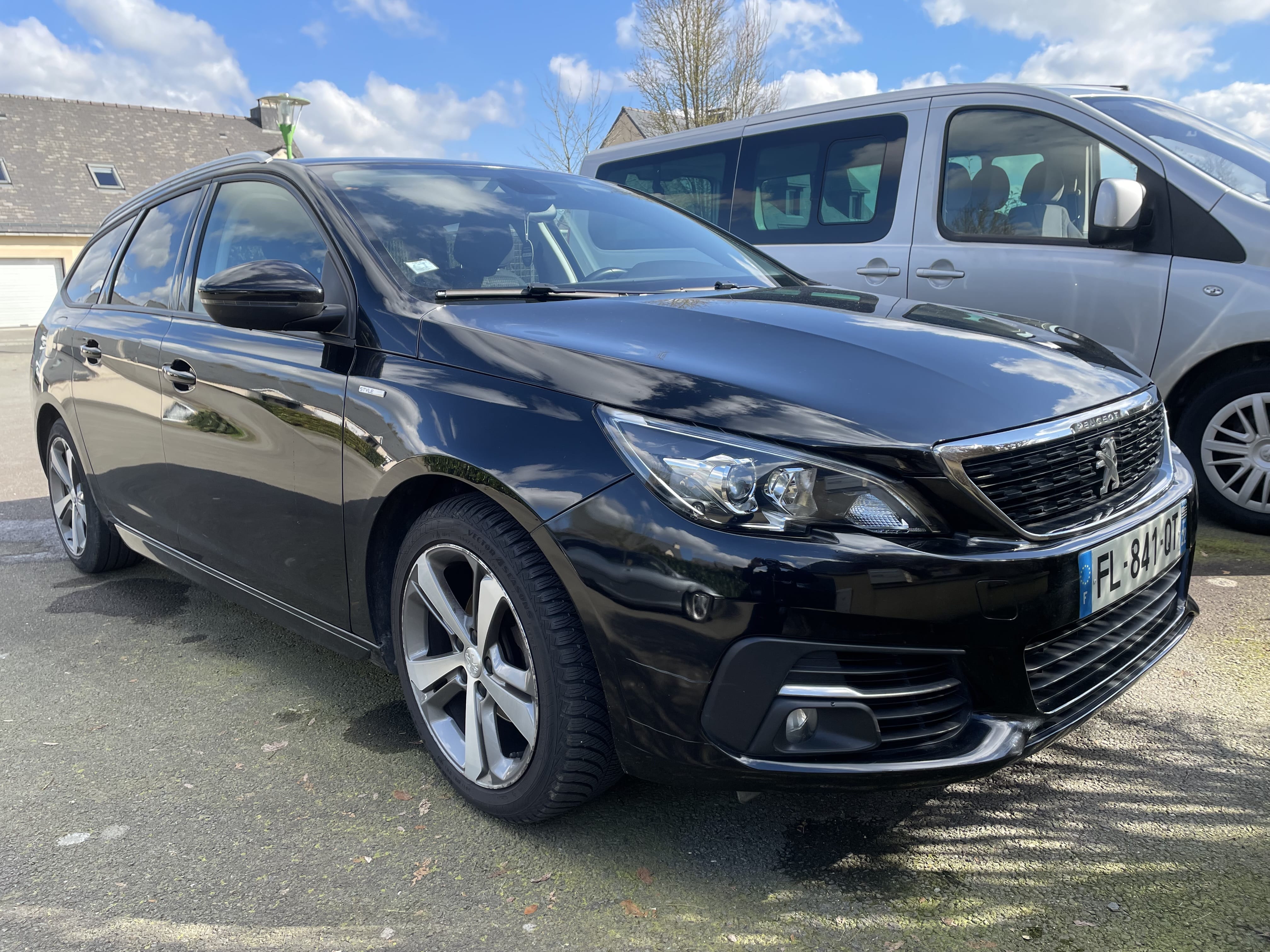 Peugeot 308 SW avec Pneus neige