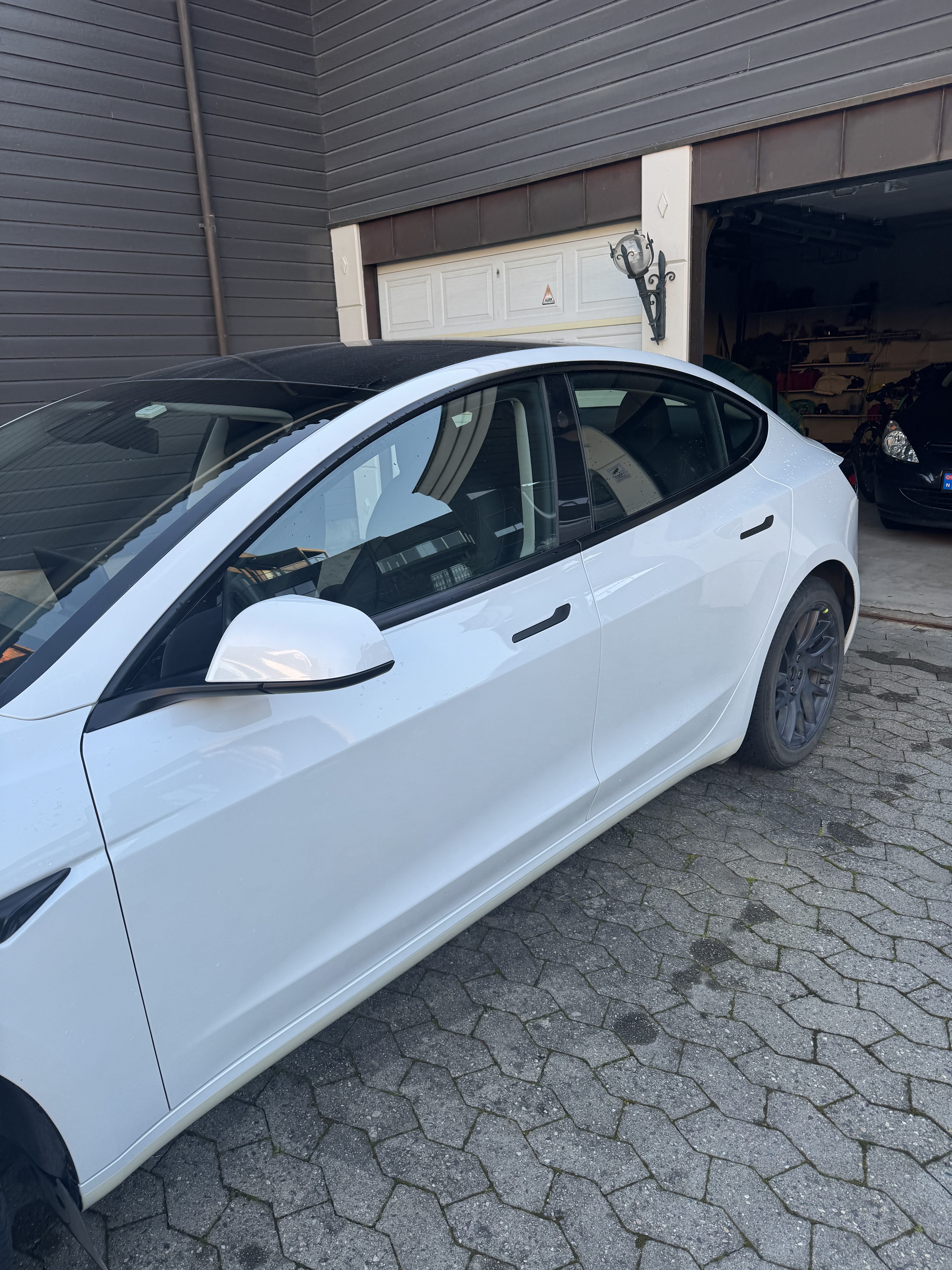 Tesla Model 3 med Aircondition