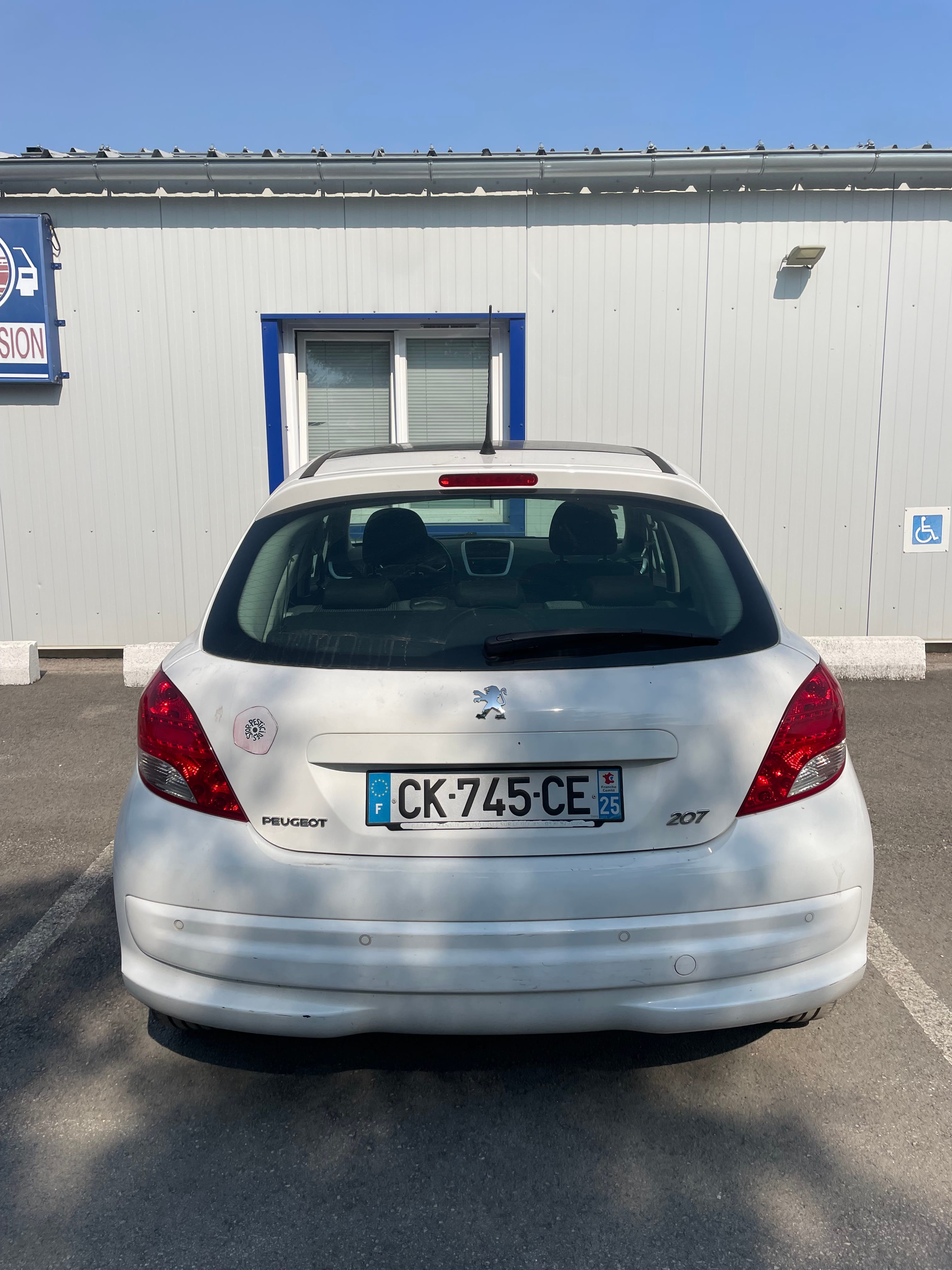 Peugeot 207 avec Régulateur de vitesse