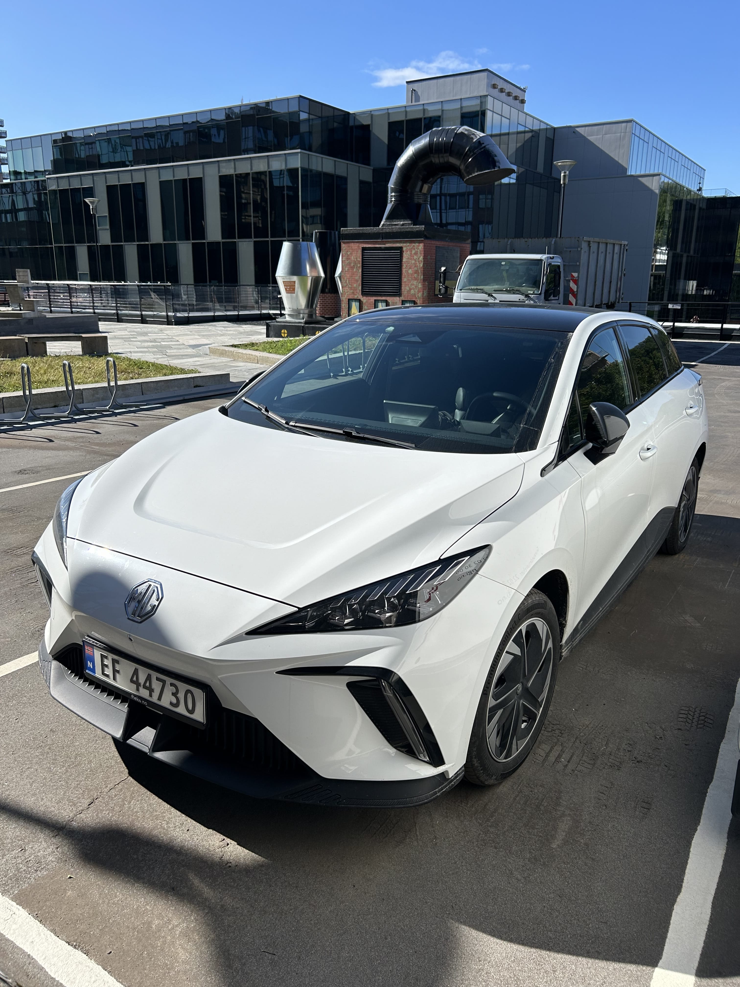 MG MG4 Luxury – 435 km rekkevidde – Masse utstyr, 2023, Elektrisk, automatisk