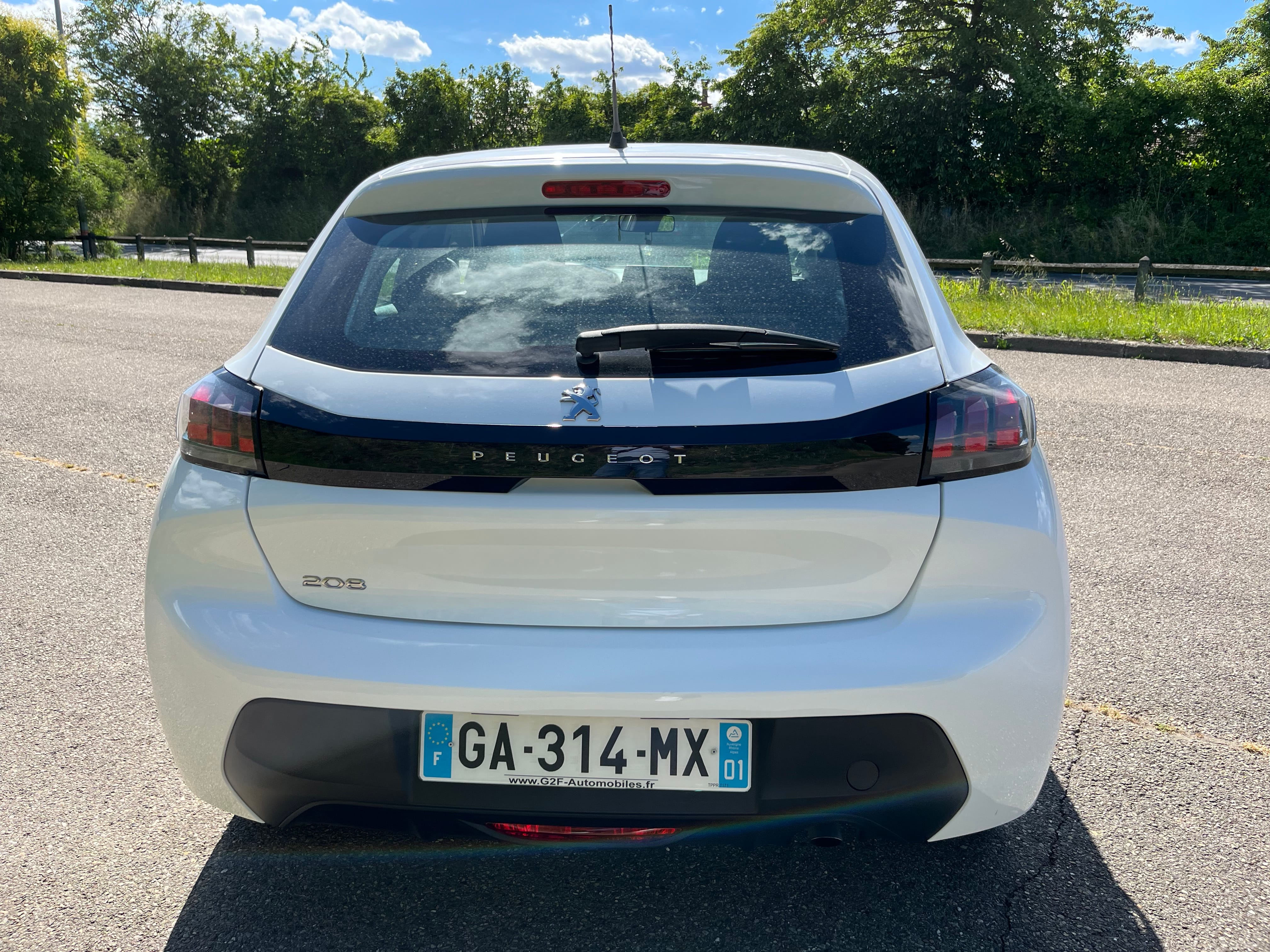 Peugeot 208 avec GPS