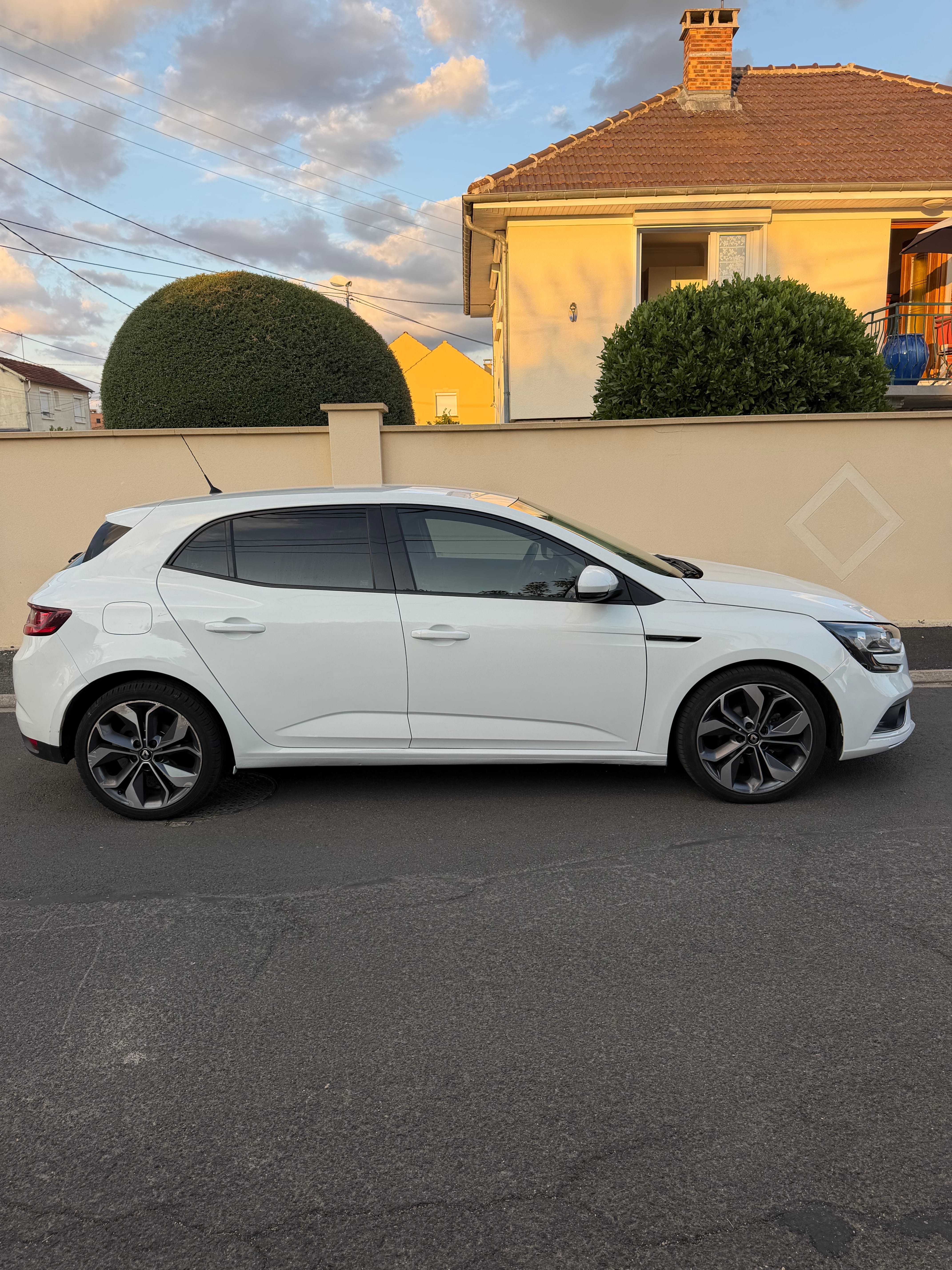 Renault Mégane 1.5 tdi avec Climatisation