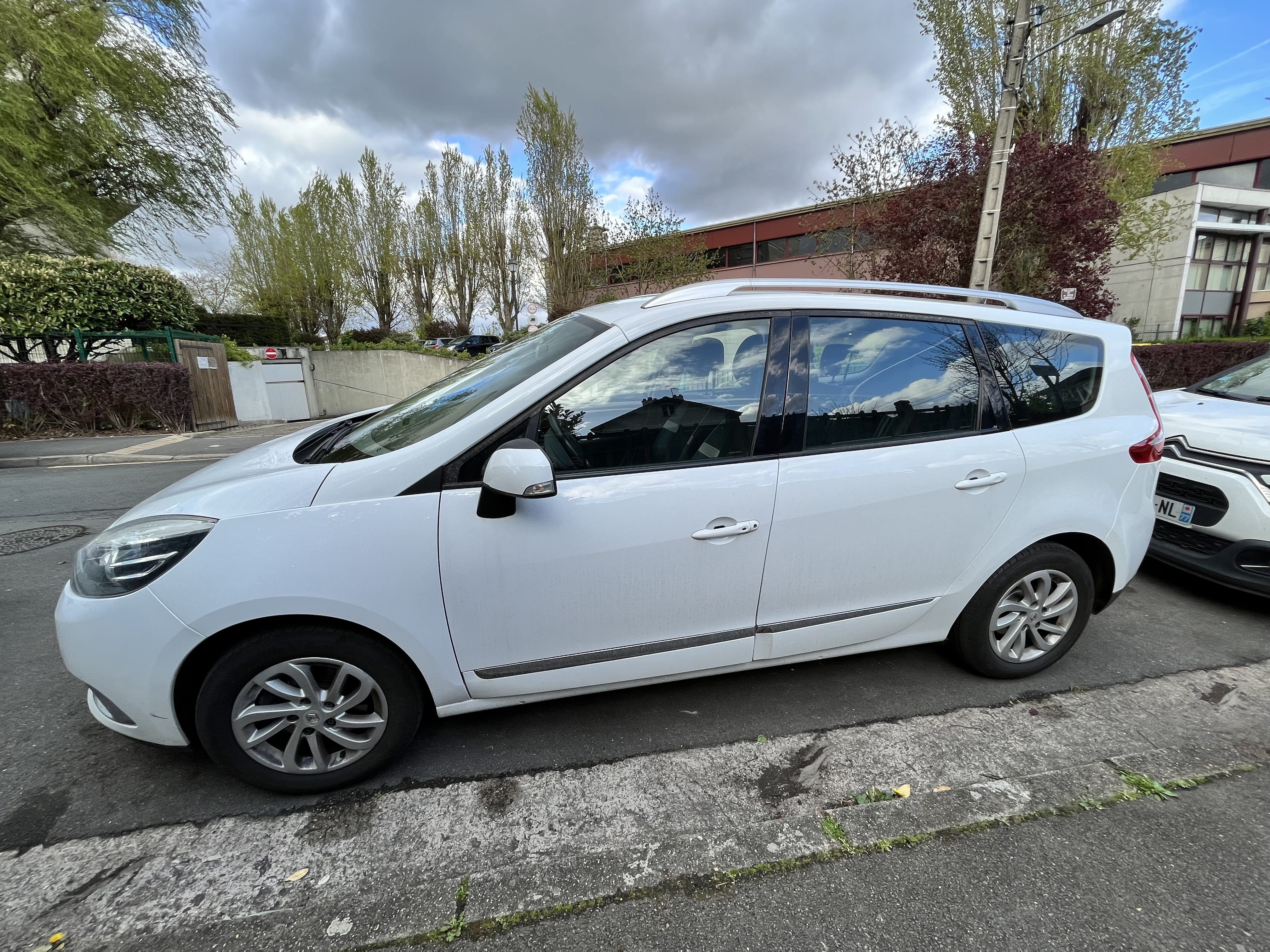 Renault Grand Scenic 7PL avec GPS