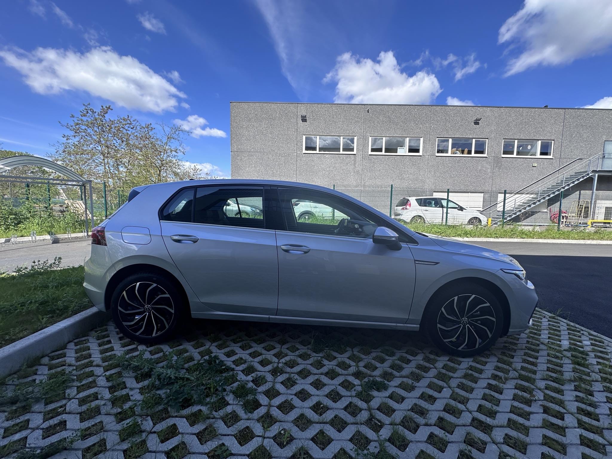 Volkswagen Golf A8 1.5 ETSI MILD HYBRID 130 CH DSG7 STYLE avec Régulateur de vitesse