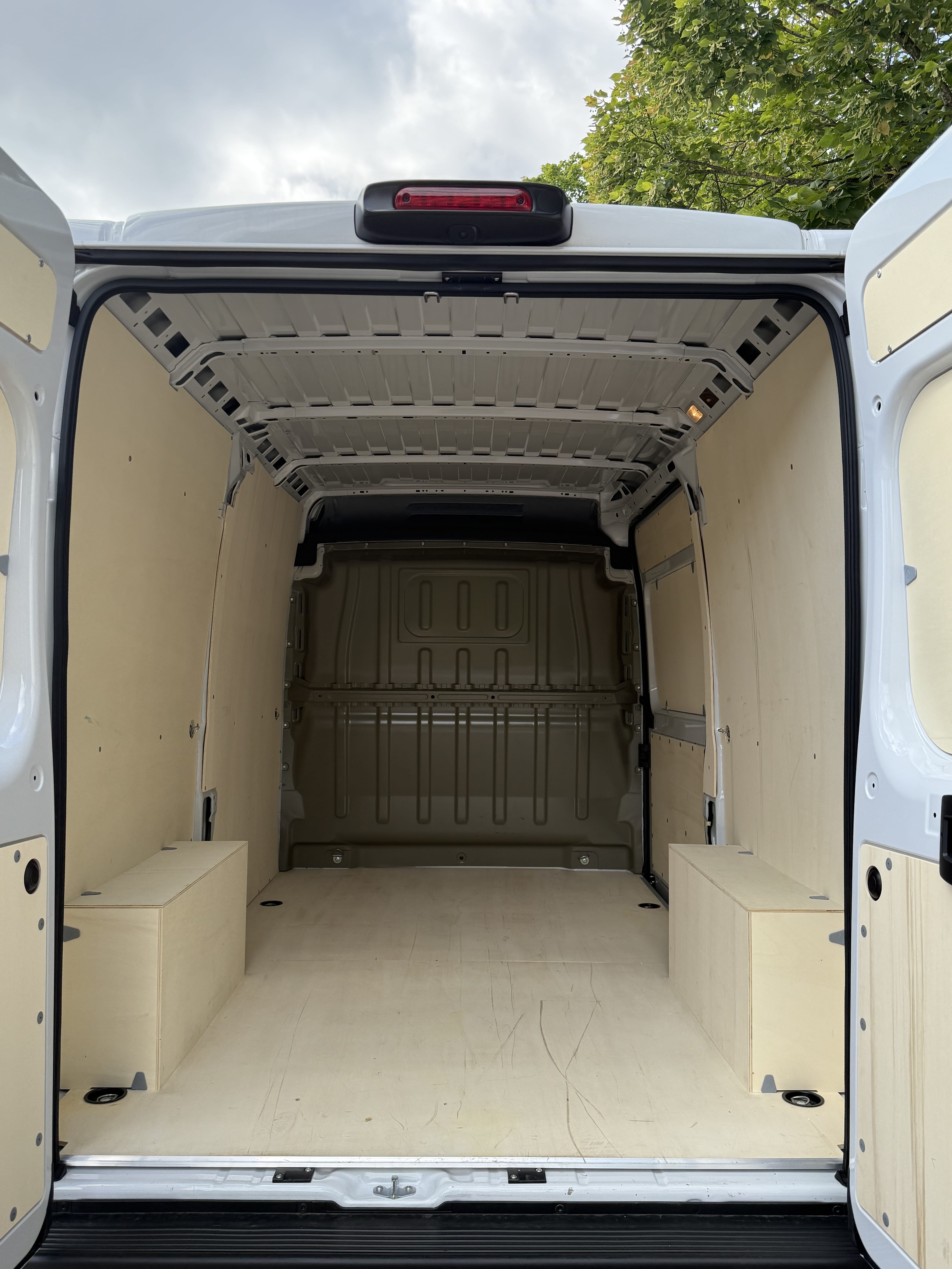 Peugeot Boxer 2,2 HDI avec Audio Bluetooth