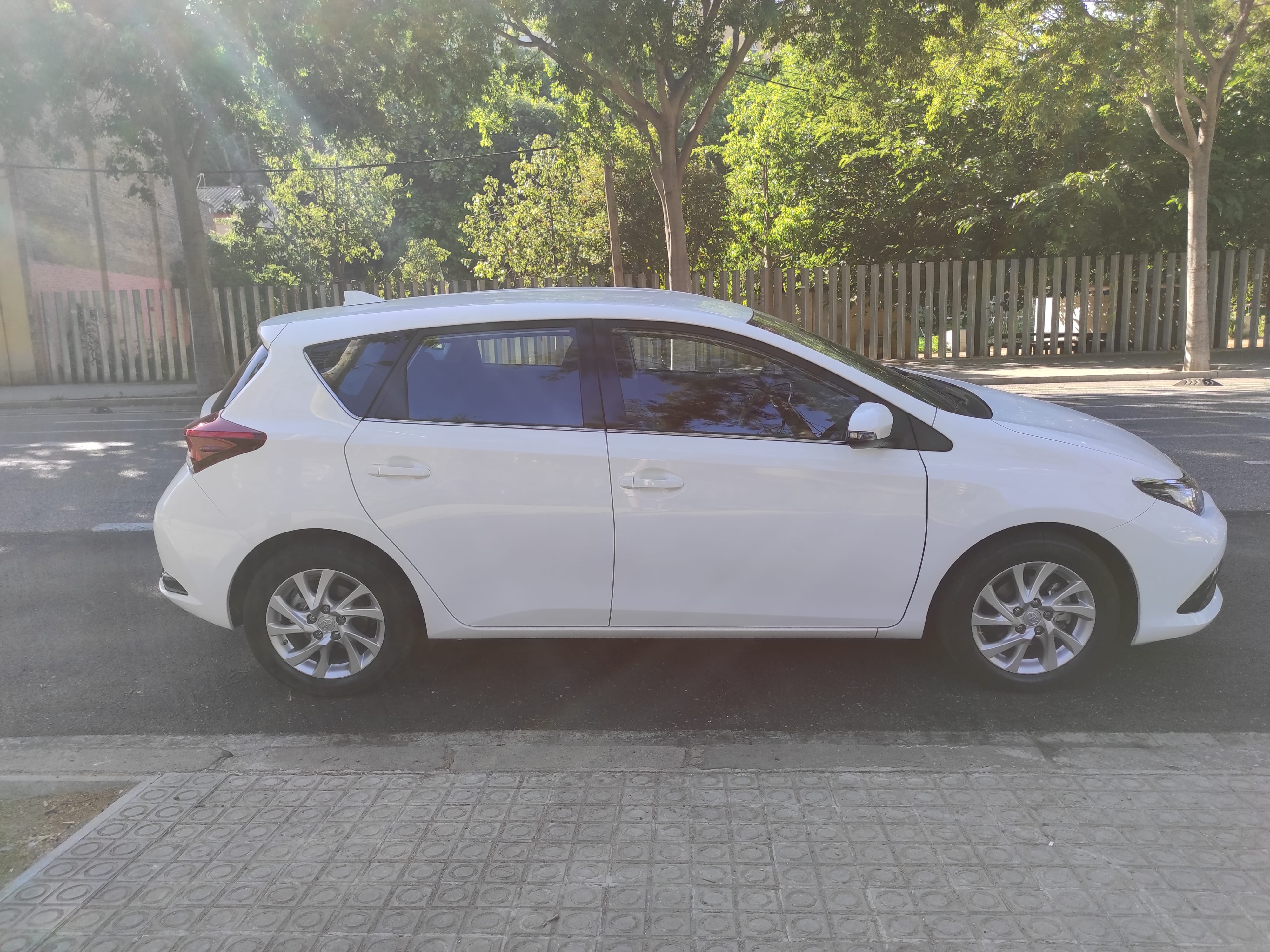 Toyota Auris with Air conditioning