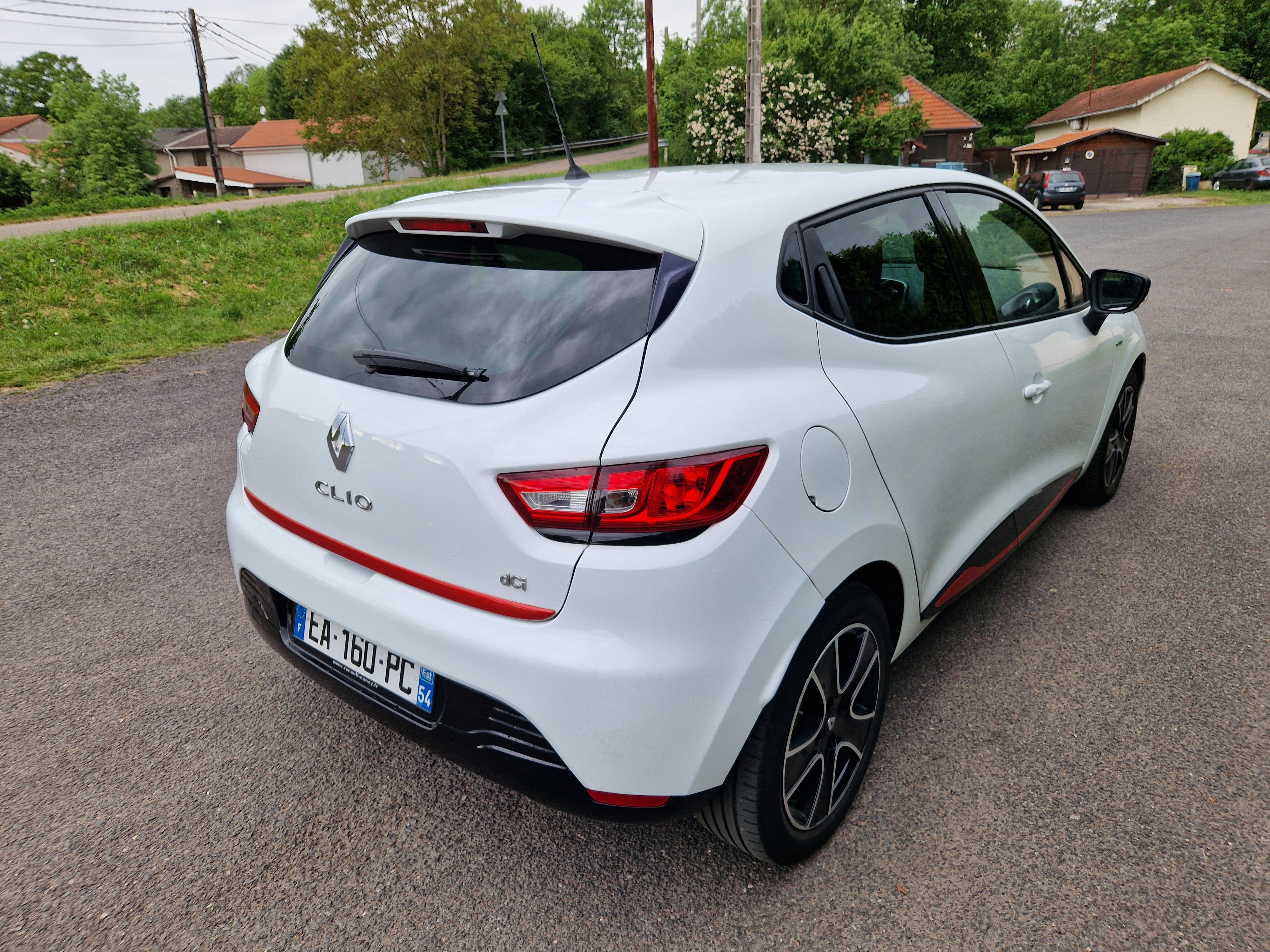 Renault Clio avec Autoradio