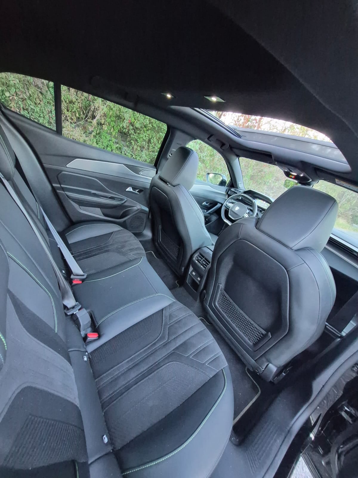 Peugeot 408 avec Régulateur de vitesse