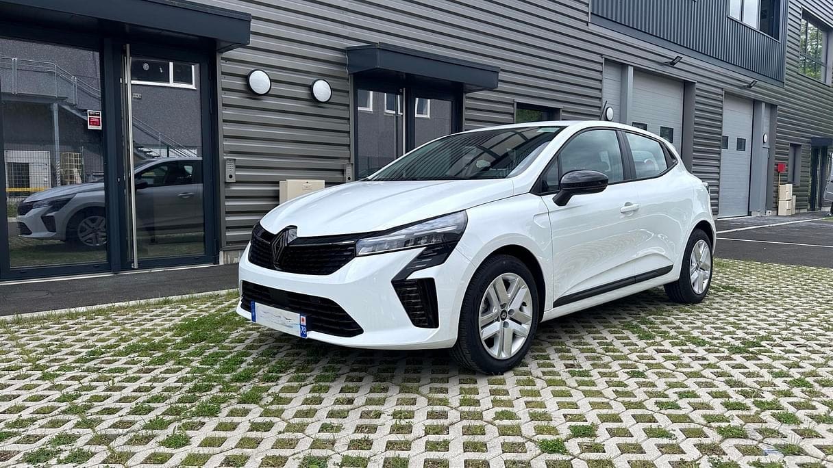 Renault Clio, 2024, Essence 95