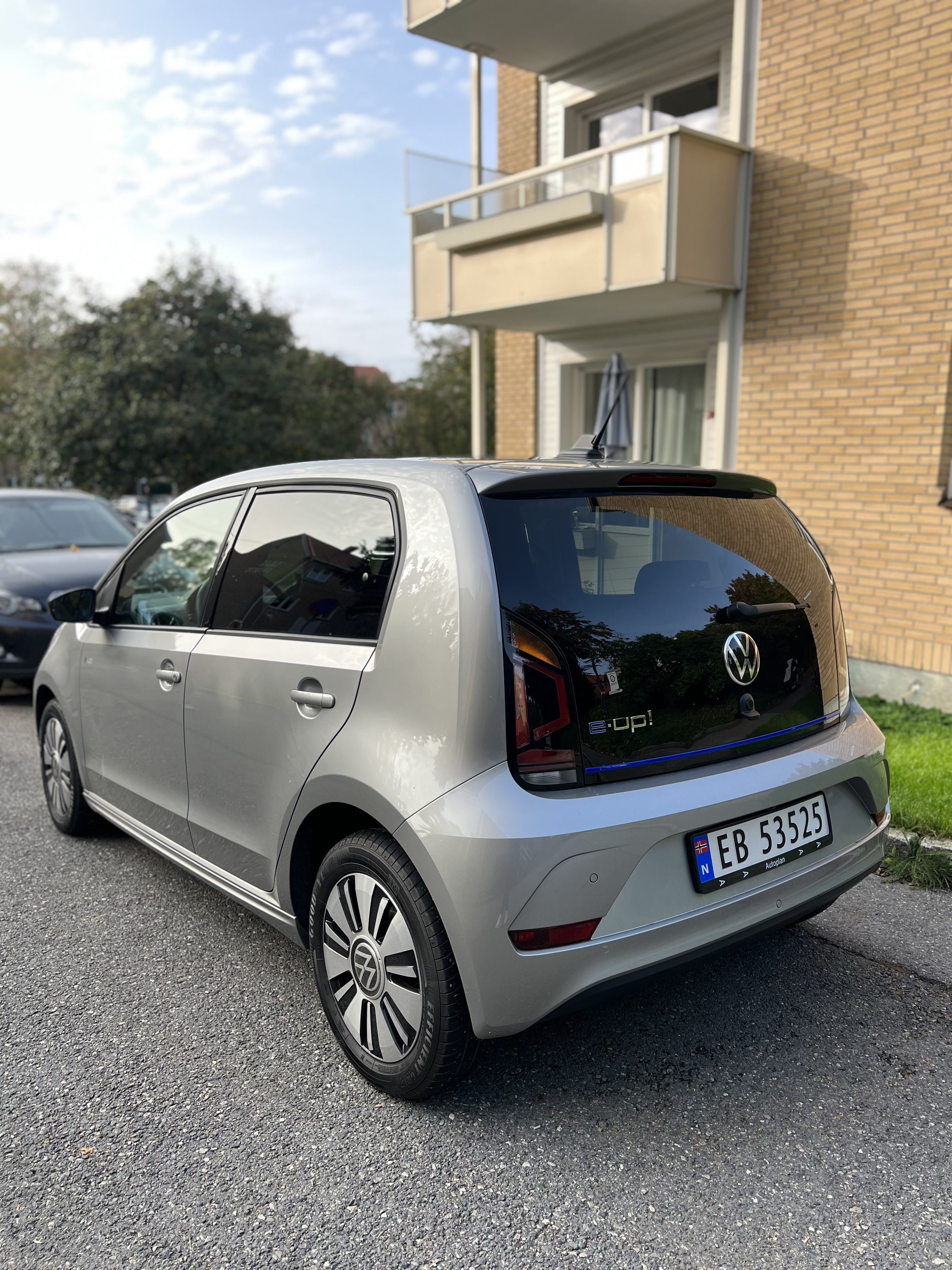 Volkswagen e-Up ! med Bluetooth audio