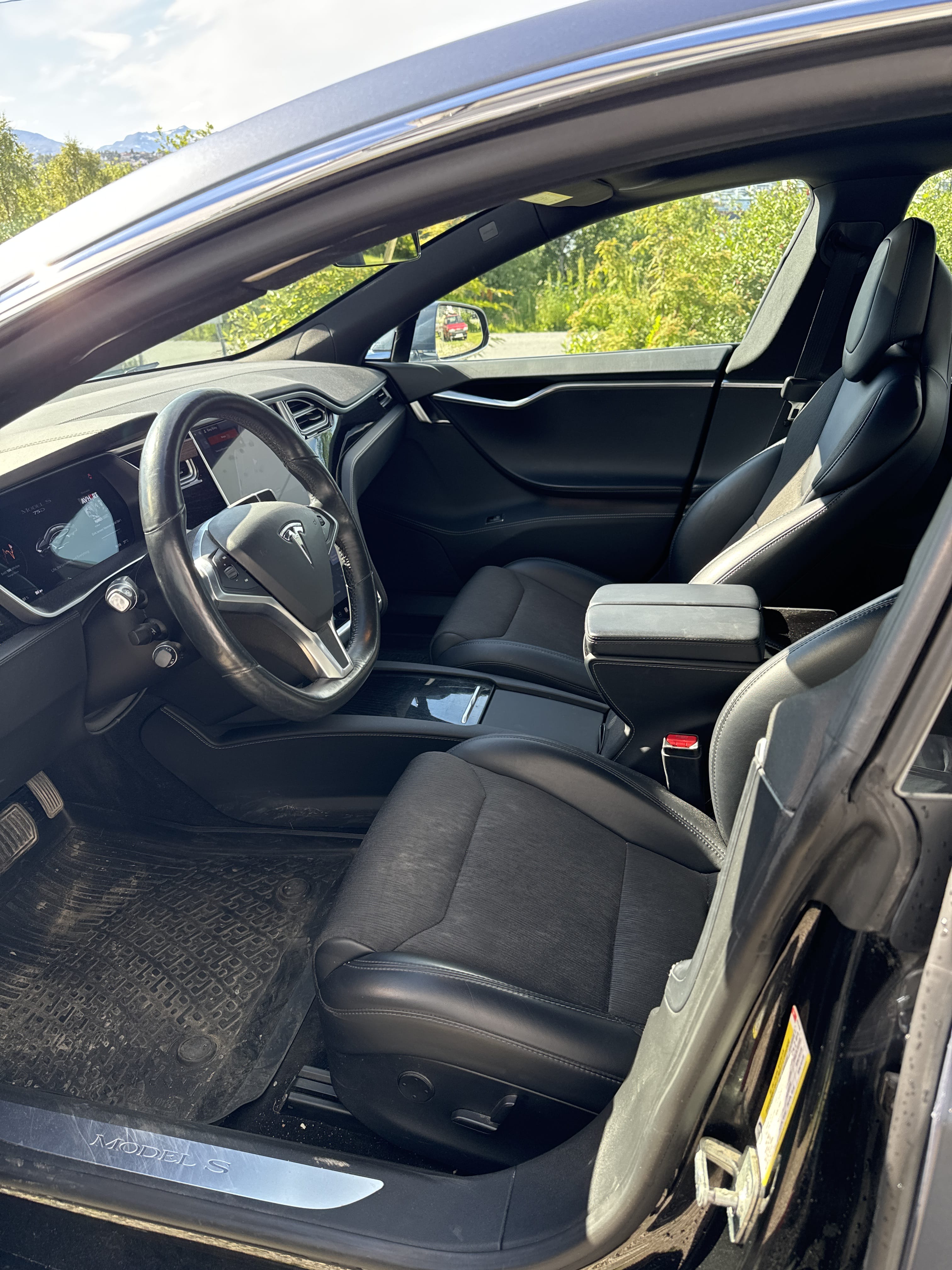 Tesla Model S avec Audio Bluetooth