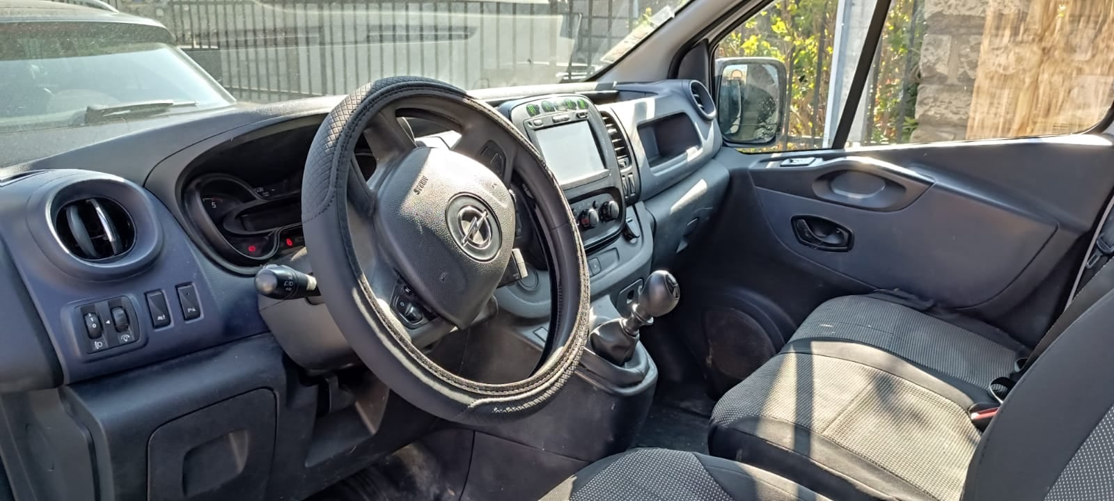 Opel Vivaro avec Régulateur de vitesse