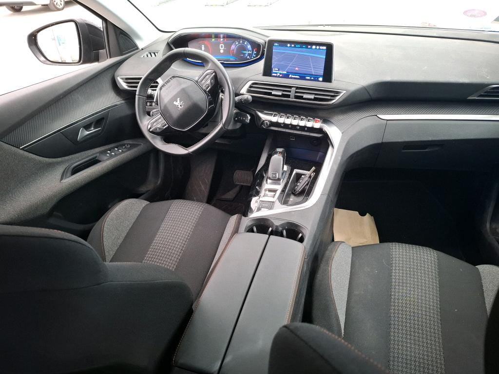 Peugeot 3008 avec GPS