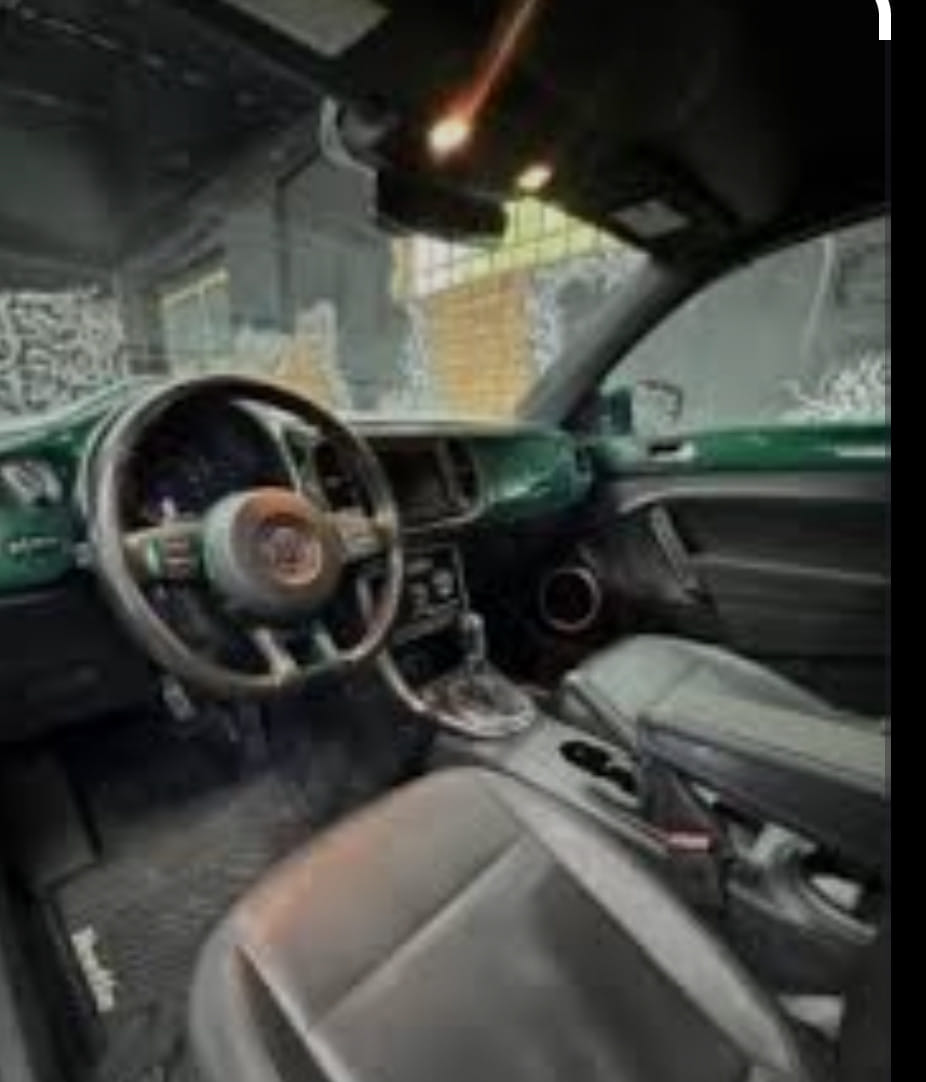 Volkswagen Beetle mit Audio-/iPod-Zugang