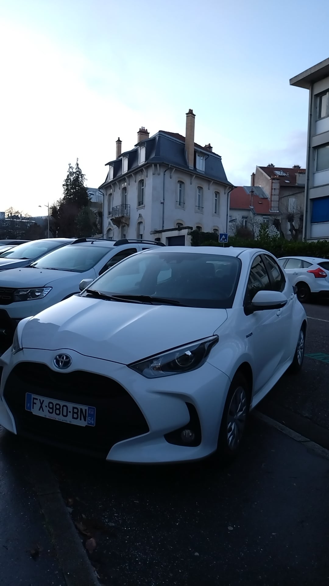 Toyota Yaris Hybride avec GPS