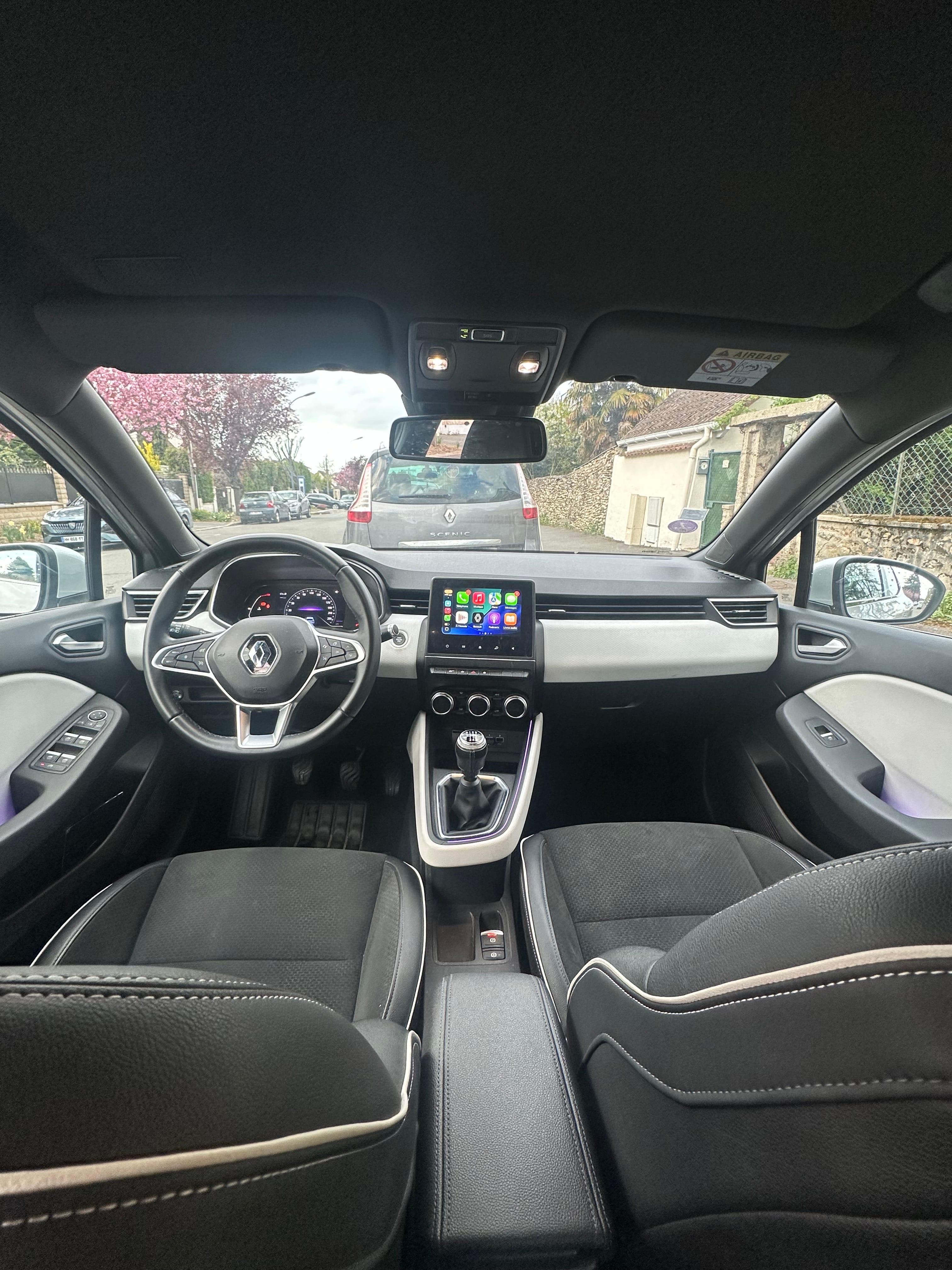 Renault Clio avec GPS
