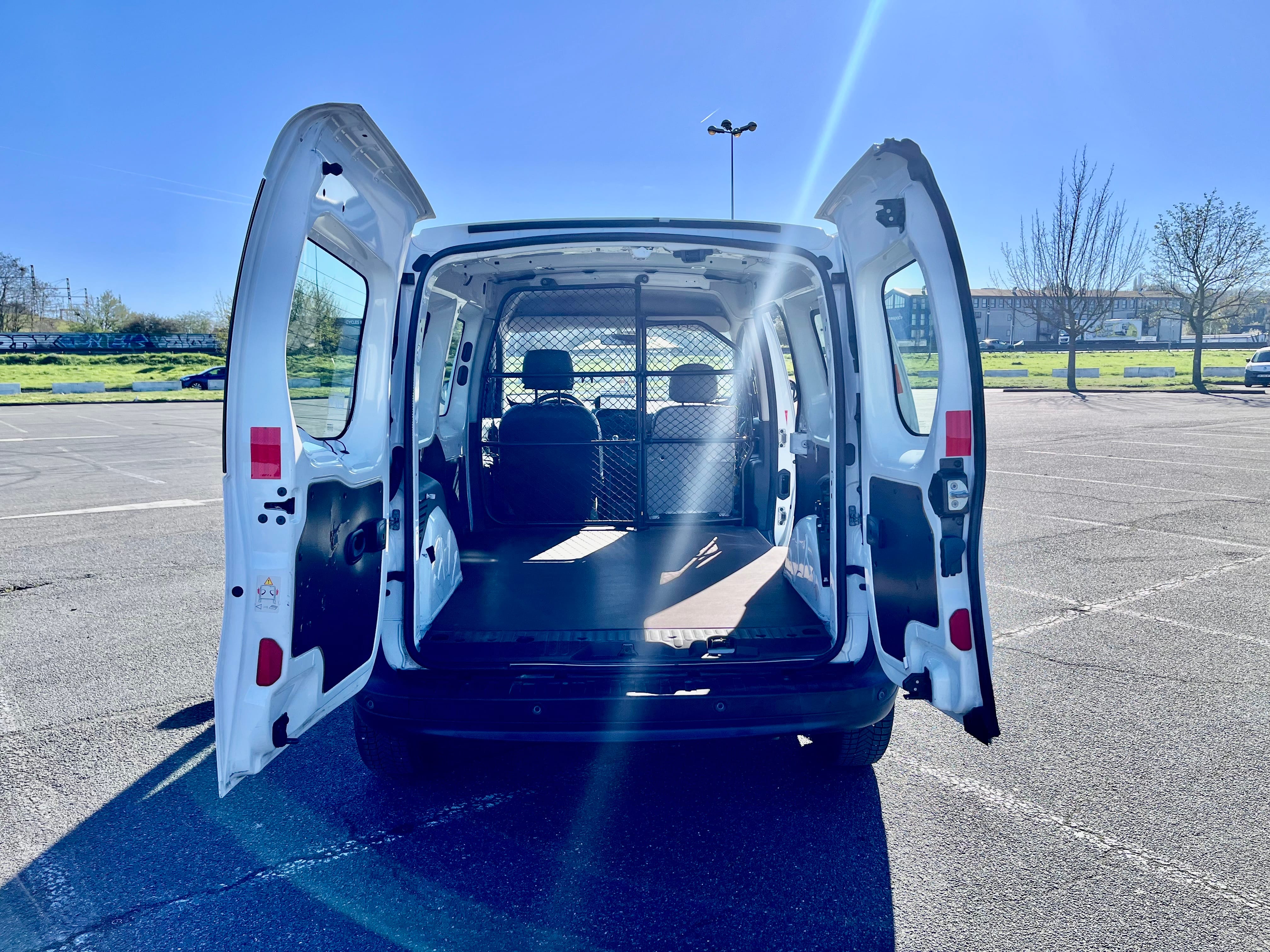 Renault Kangoo Express Kangoo Maxi XXL – Déménagement / Ikea / Frigo / Machine à laver – 4m³