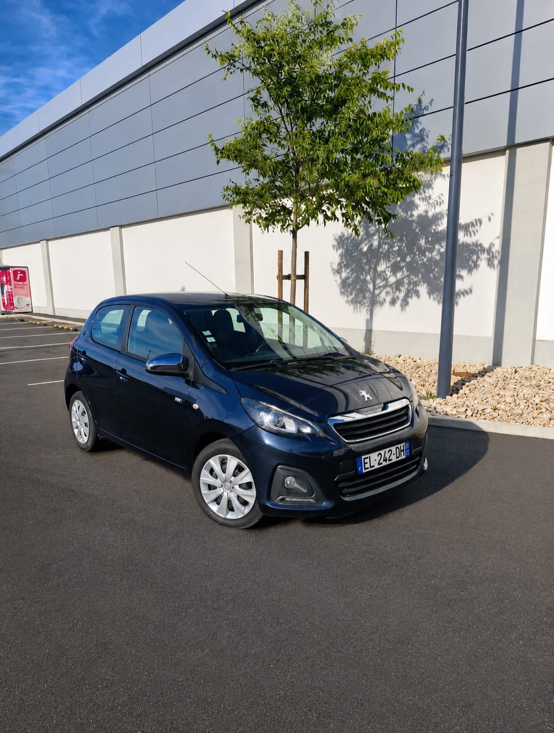 Peugeot 108 with GPS