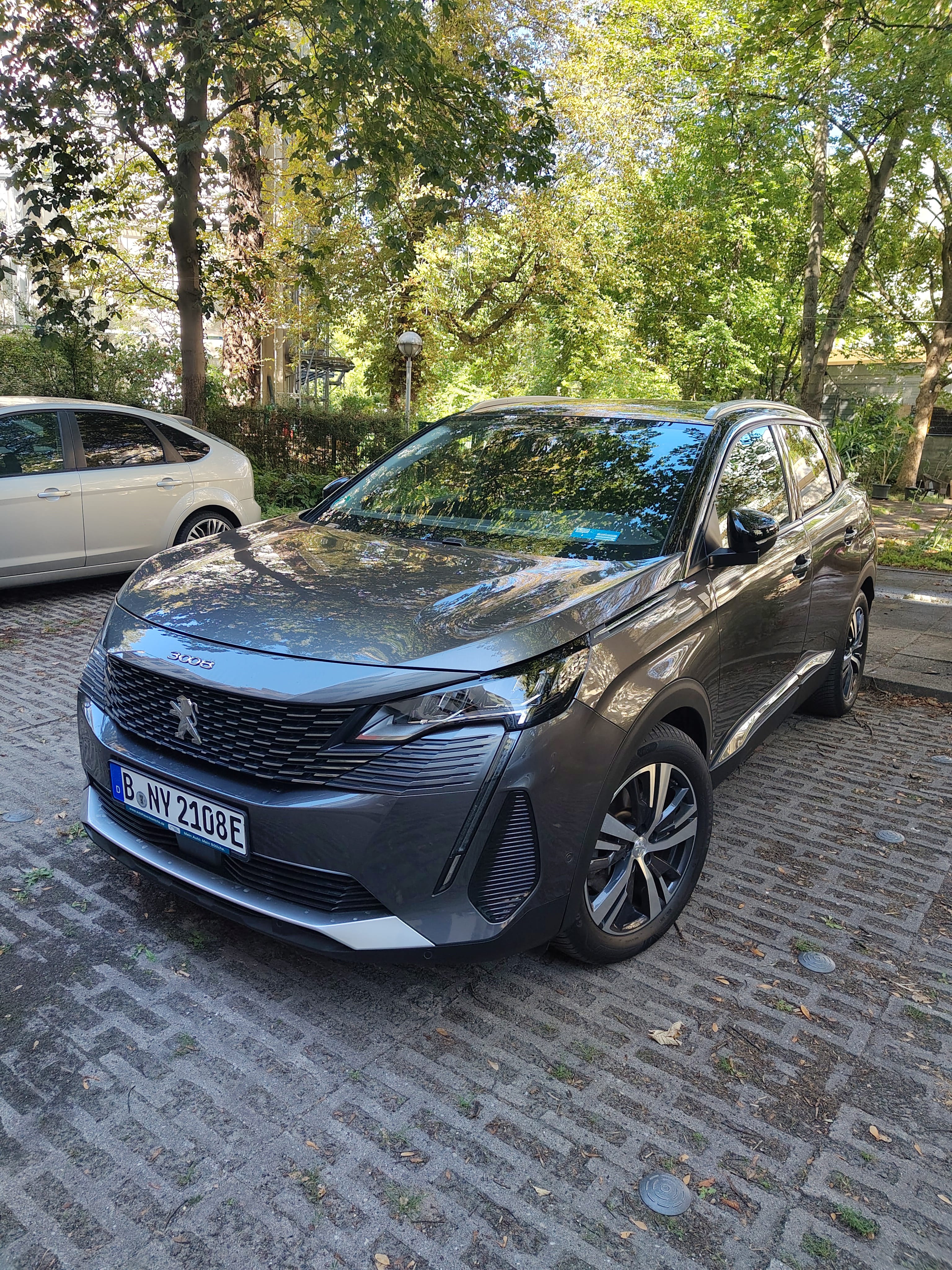 Peugeot 3008, 2022, Super 95 / Elektro (Hybrid), Automatik