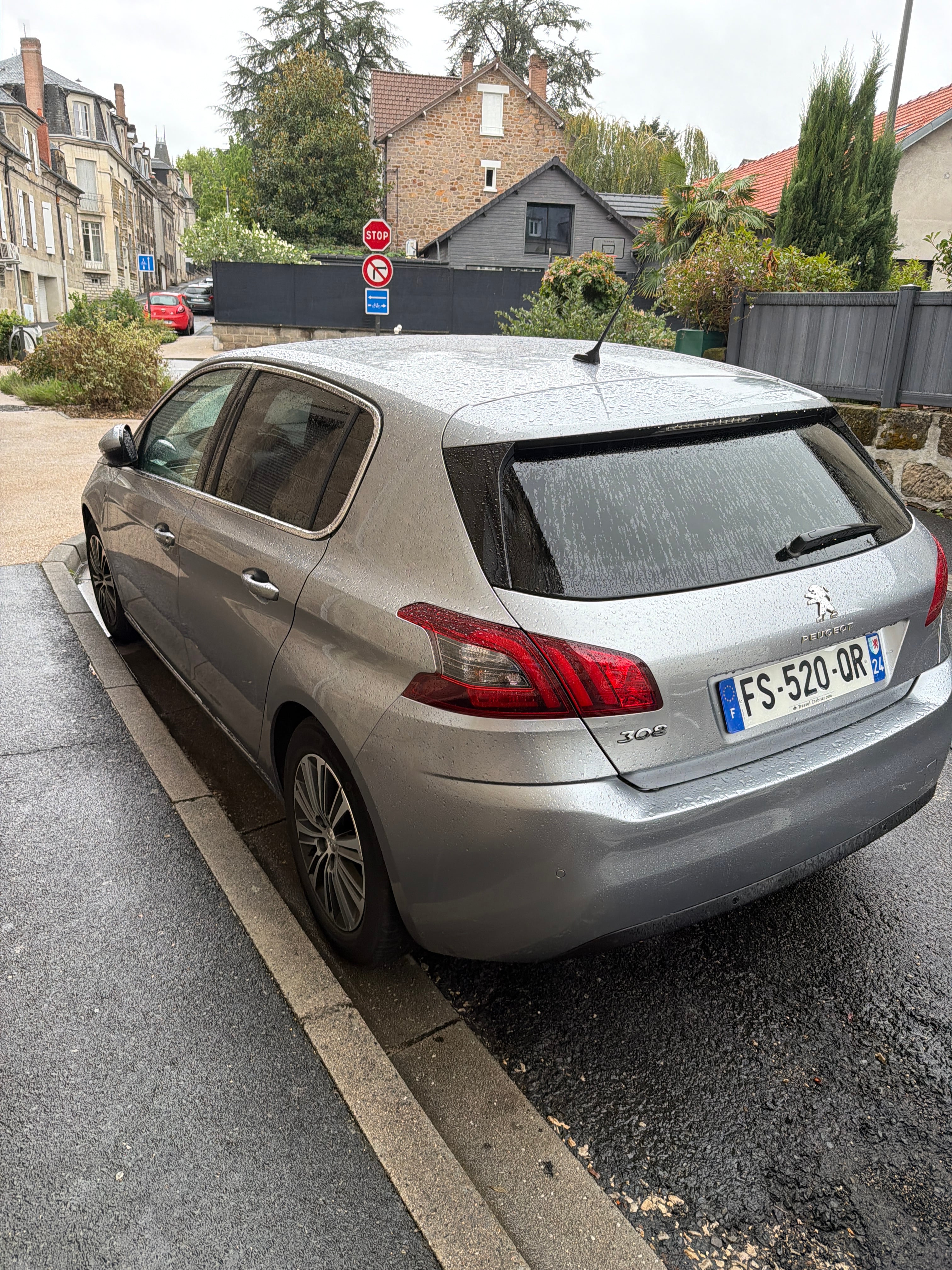 Peugeot 308 avec Climatisation