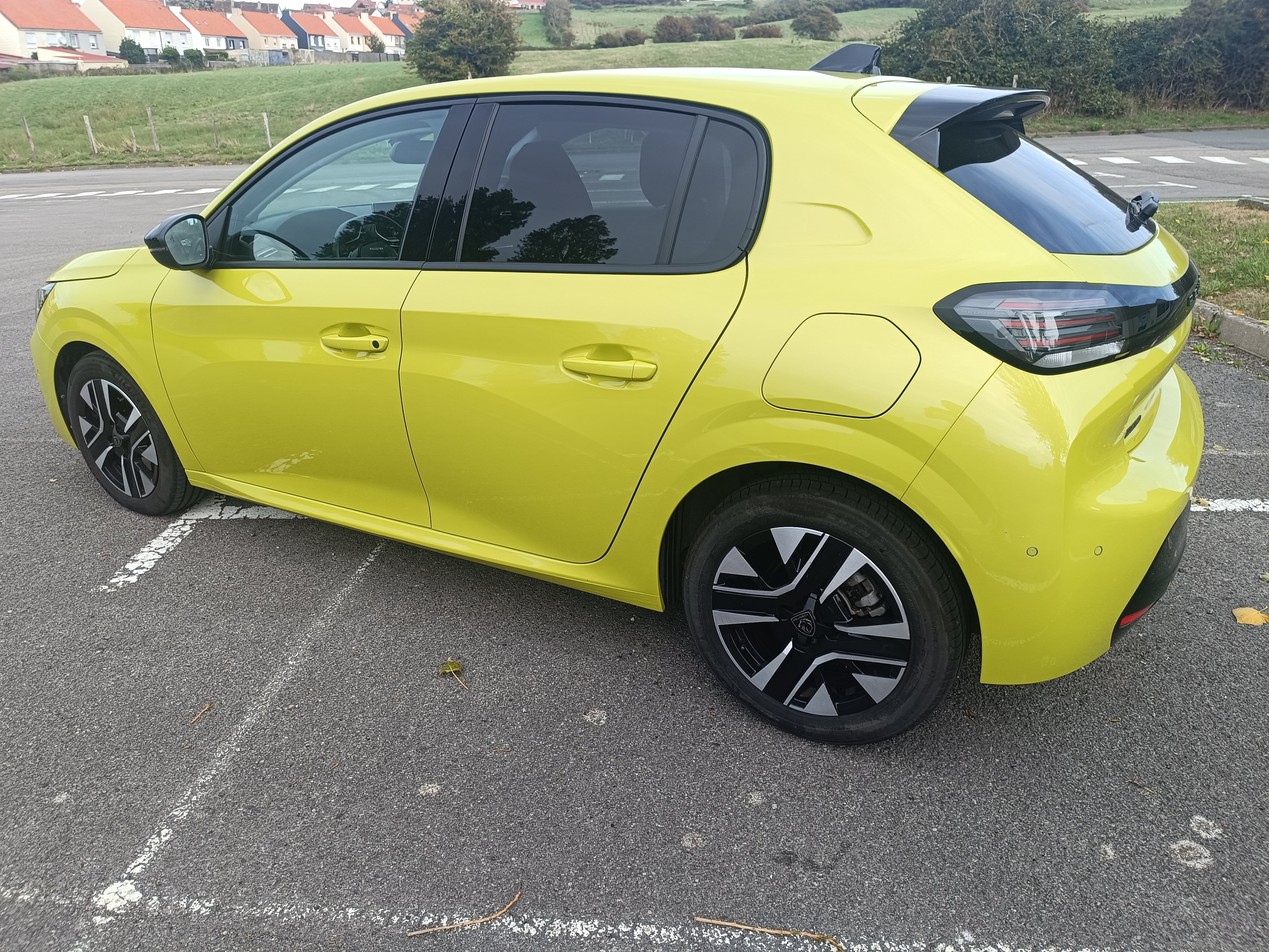 Peugeot 208 avec Climatisation