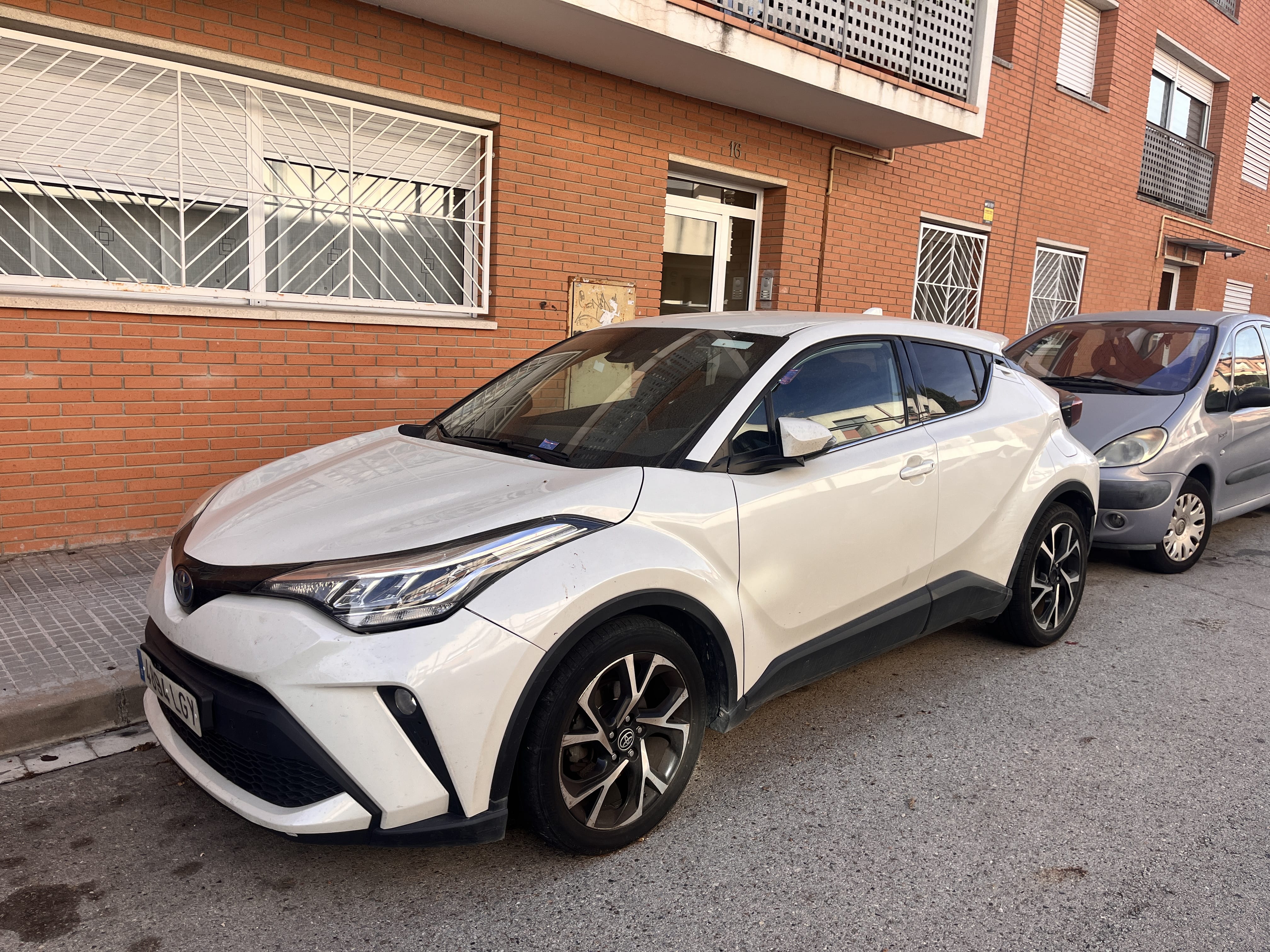 Toyota C-HR Hybrid con Aire acondicionado