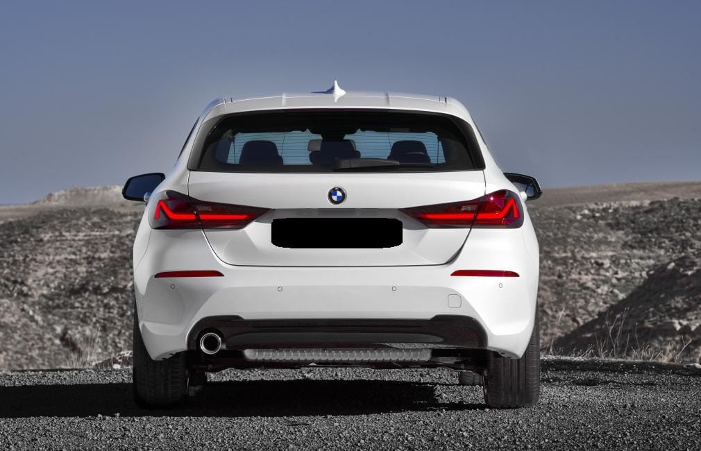 BMW Série 1 Boite Auto (GR354) (Clim, GPS, connectivité smartphone, ...) avec GPS