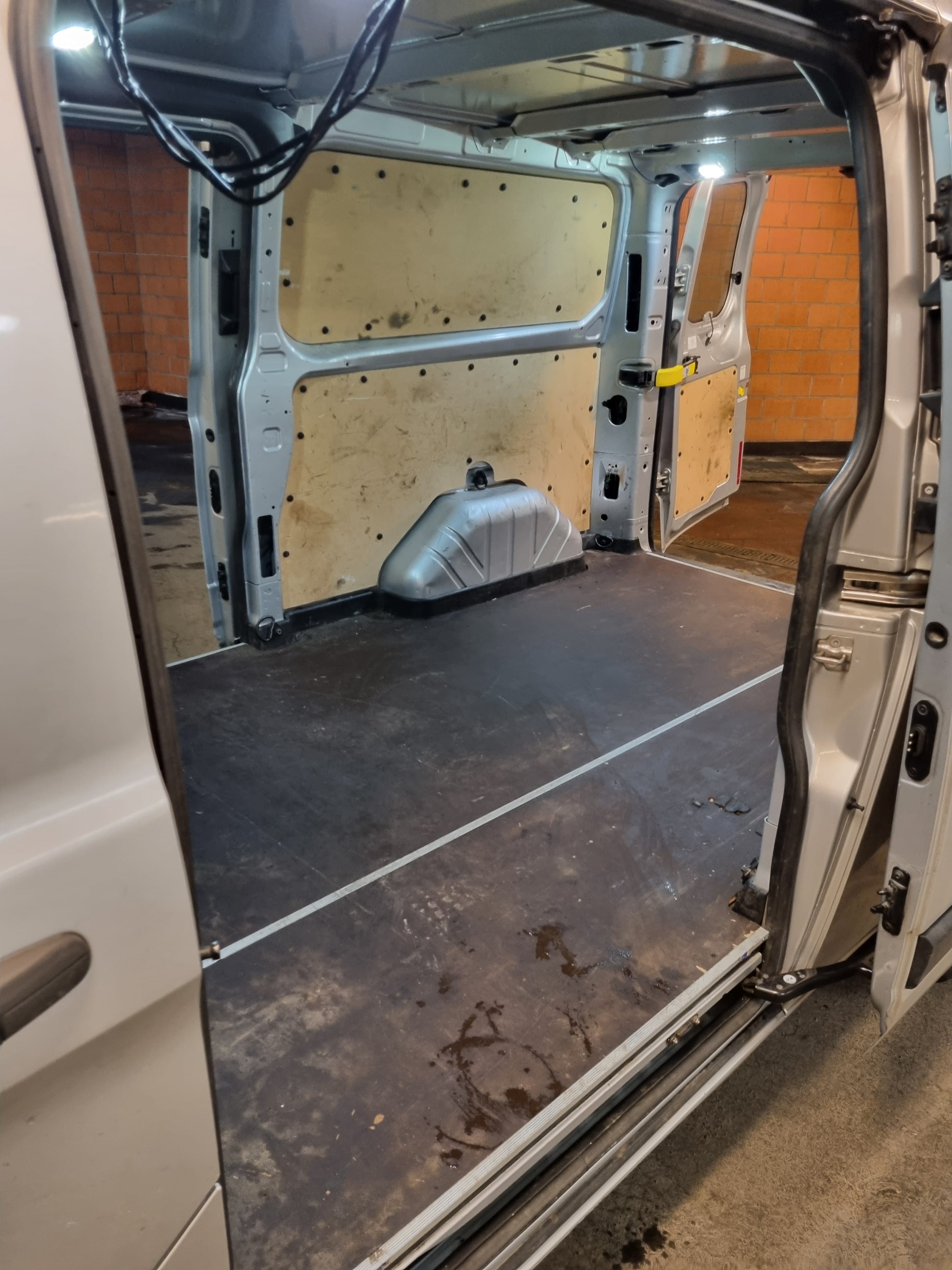 Ford Transit Custom Varebil 2.2 med Bilradio