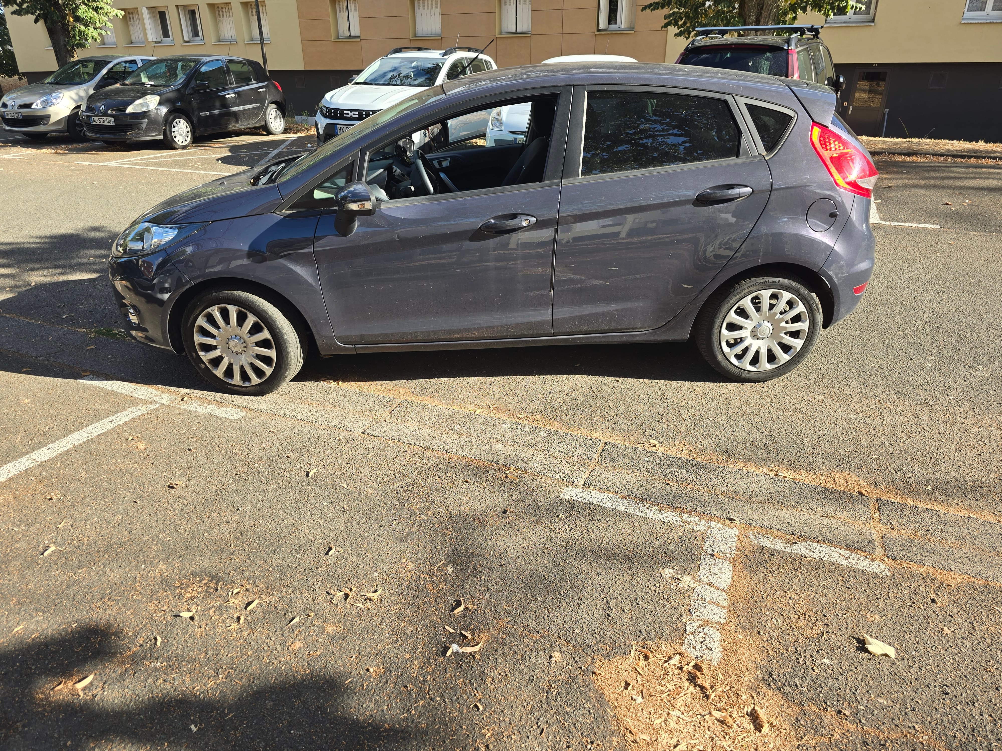 Ford Fiesta avec Climatisation