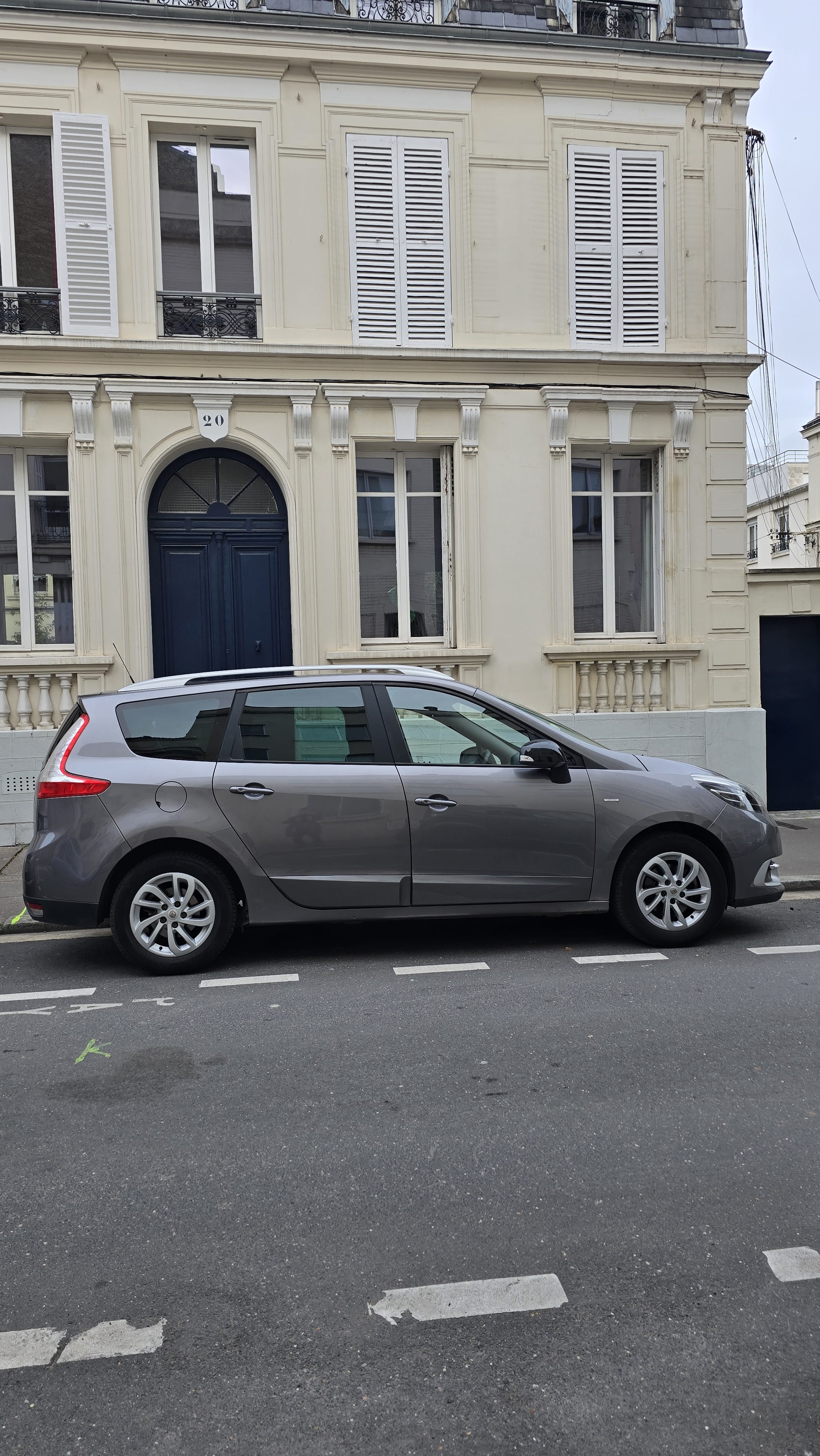 Renault Grand Scenic Phase 2 1.5 dCi FAP eco2 S&S 110cv avec Régulateur de vitesse