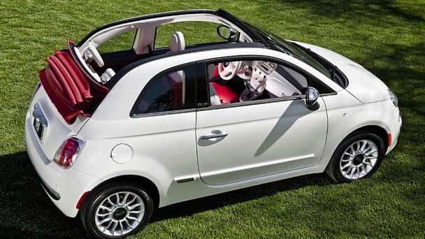 Fiat 500 C Louez la Fiat 500 Cabriolet – Élégance, Maniabilité et Plaisir de Conduite !, 2015, Essence 95