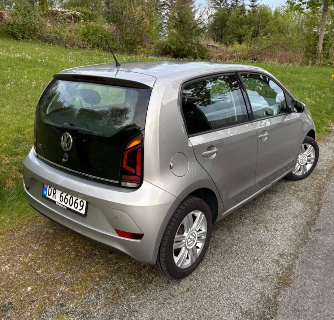 Volkswagen Up! 1.0 Bensin with Bluetooth audio
