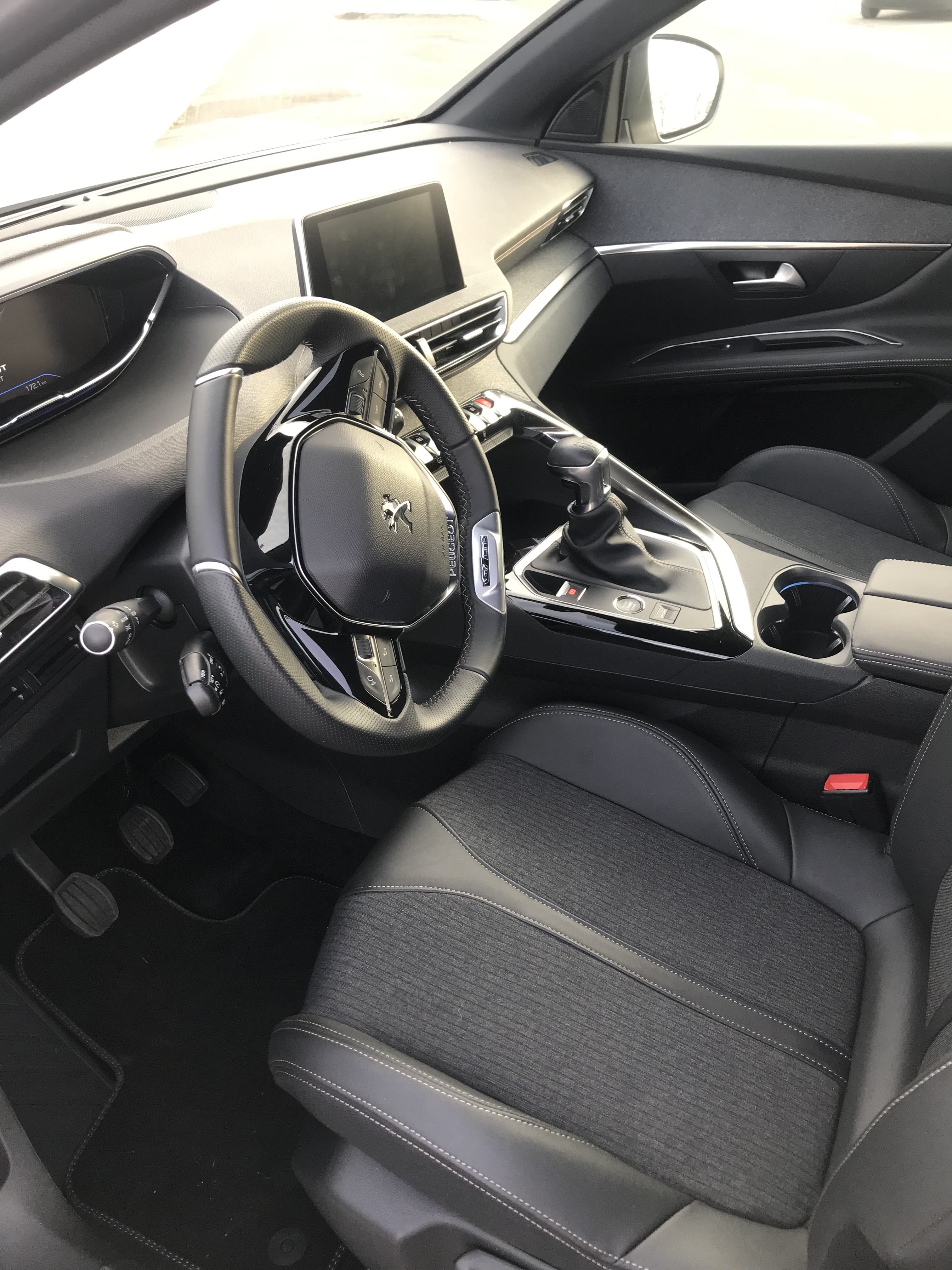 Peugeot 3008 avec GPS